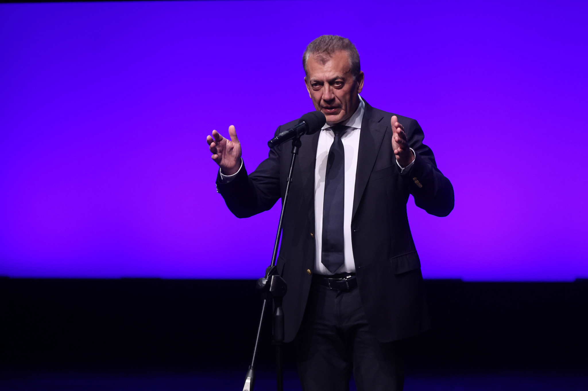 Βρούτσης: «Μια ποδοσφαιρική γιορτή το Super Cup - Μπράβο σε Ολυμπιακό και ΟΦΗ»