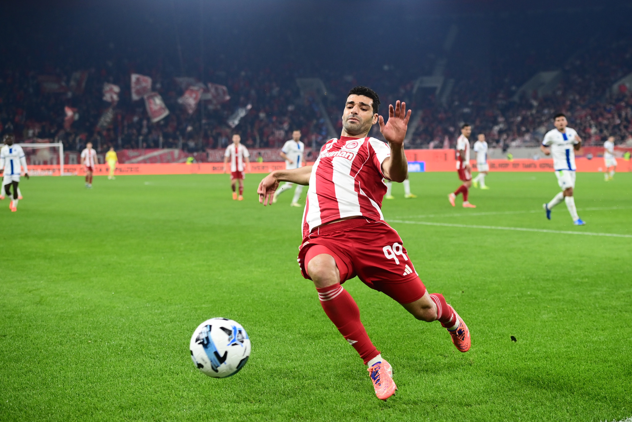 Ο Ολυμπιακός δεν ανταποκρίθηκε σε ρόλο πρωταγωνιστή σε ενα ματς που έγινε... κωμωδία