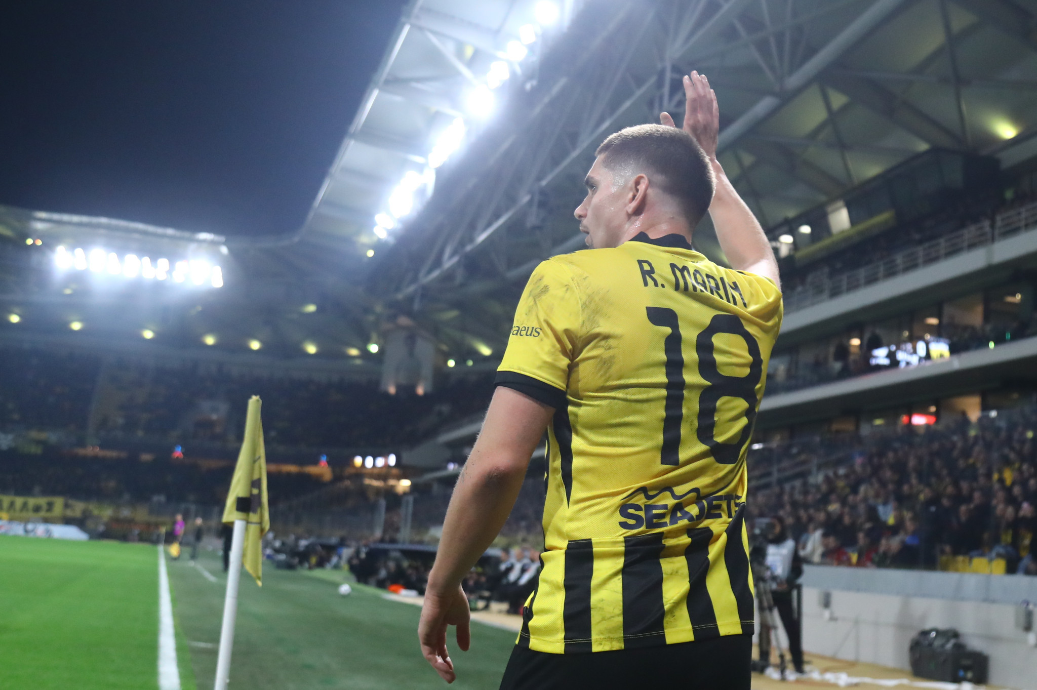 Οι εκτελέσεις του Μαρίν: Δύο ασίστ «καρμπόν» με Κραϊόβα και ΟΦΗ σε 3 μέρες (video)