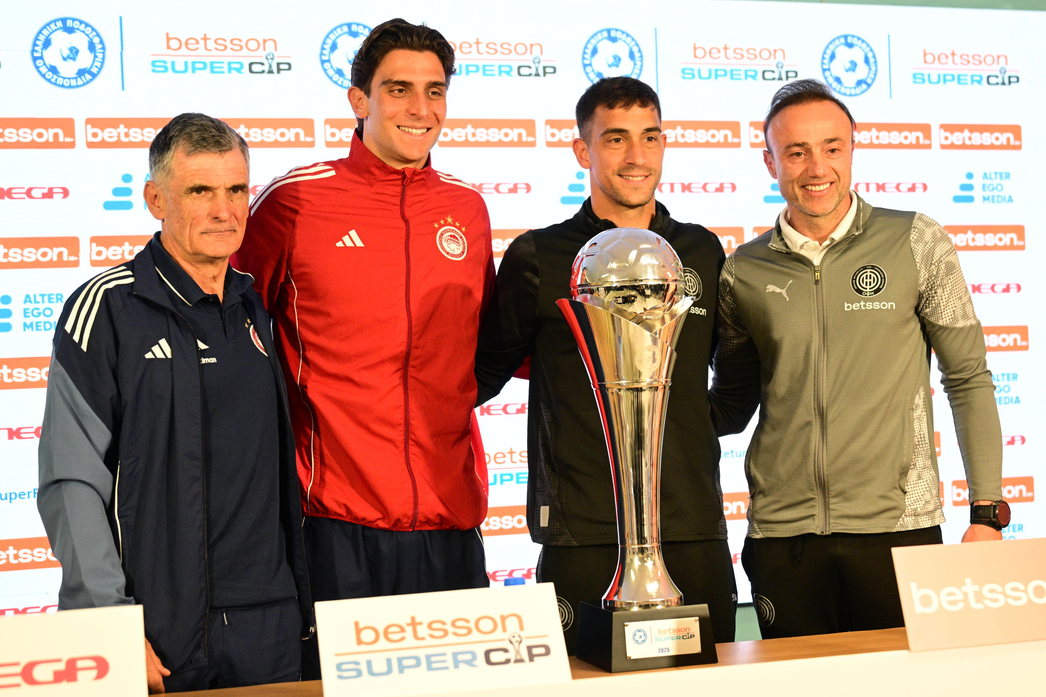 Αυτός είναι ο λόγος που ο Ολυμπιακός δεν θα παρευρεθεί στο επίσημο γεύμα του Super Cup