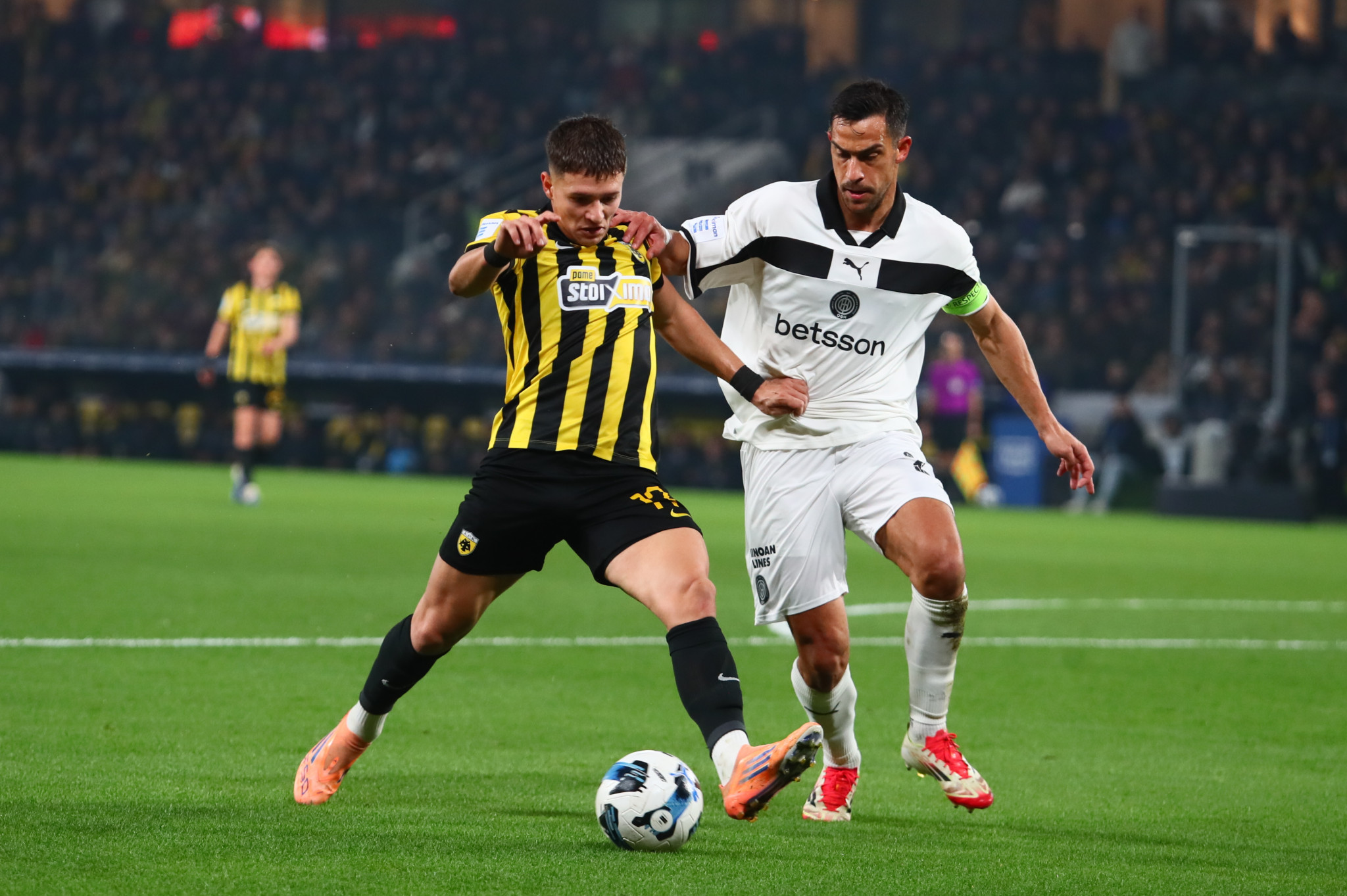 Η βαθμολογία της Super League μετά τις νίκες της ΑΕΚ και του ΠΑΟΚ