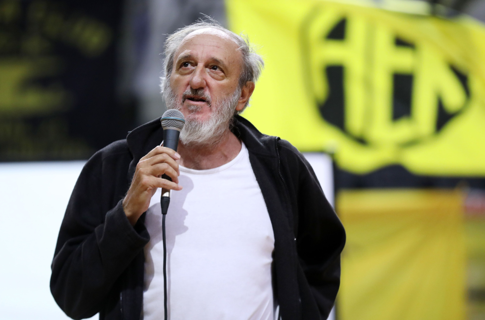 Ο Δημήτρης Χατζηχρήστος άφησε την τελευταία του πνοή το 2025 και «βύθισε» στο πένθος την ΑΕΚ (video)