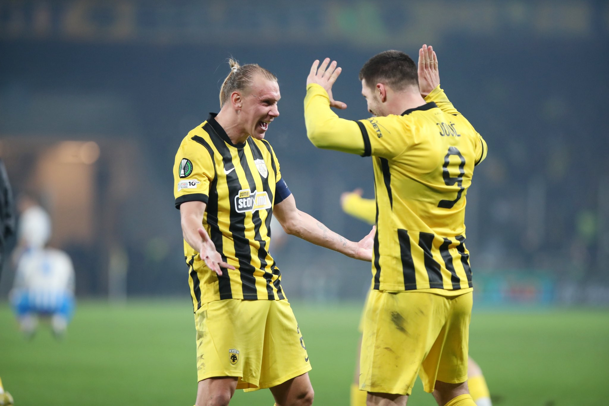 Η ΚΑΕ ΑΕΚ για τη μεγάλη νίκη επί της Κραϊόβα: «Ανατροπή μάγκικη, ΑΕΚτζήδικη!»