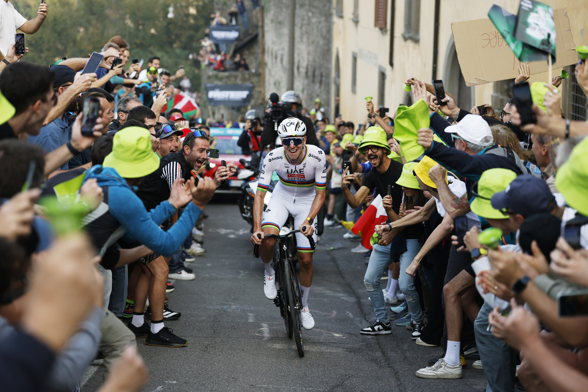 Eurosport και L' Equipe έδωσαν τον τίτλο του κορυφαίου του 2025 στον ποδηλάτη Πογκάτσαρ!