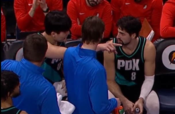 Κινέζος NBAer δυσκολεύεται με τα αγγλικά και... χρεώνει την ομάδα του (video)