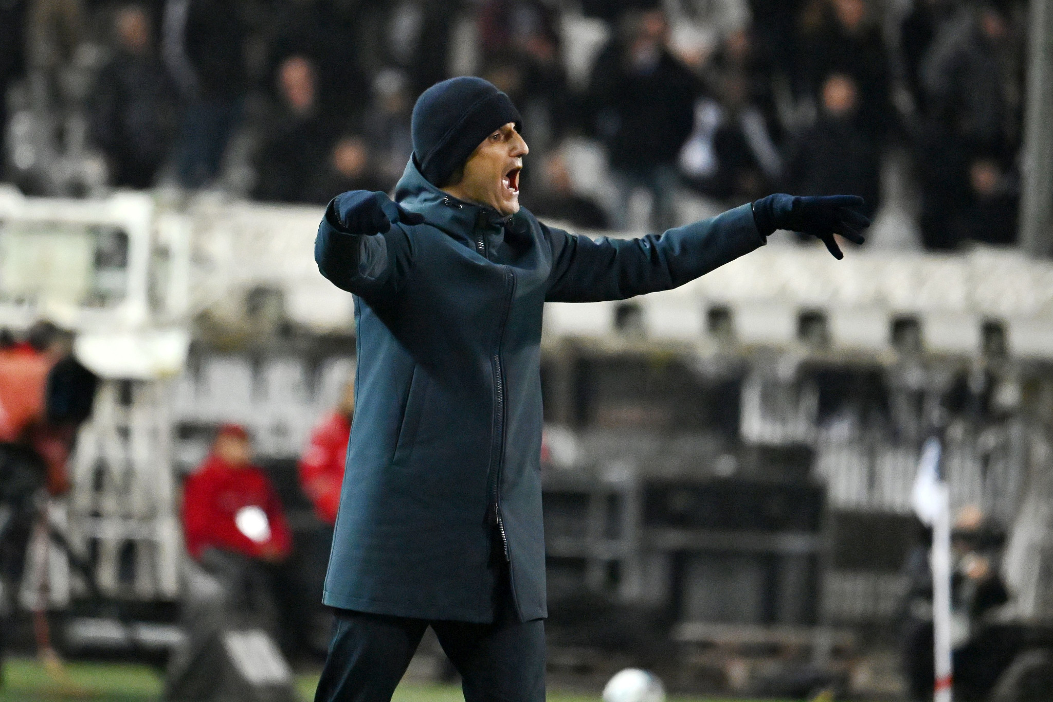 Κλειστά χαρτιά ξανά στον ΠΑΟΚ ο Λουτσέσκου