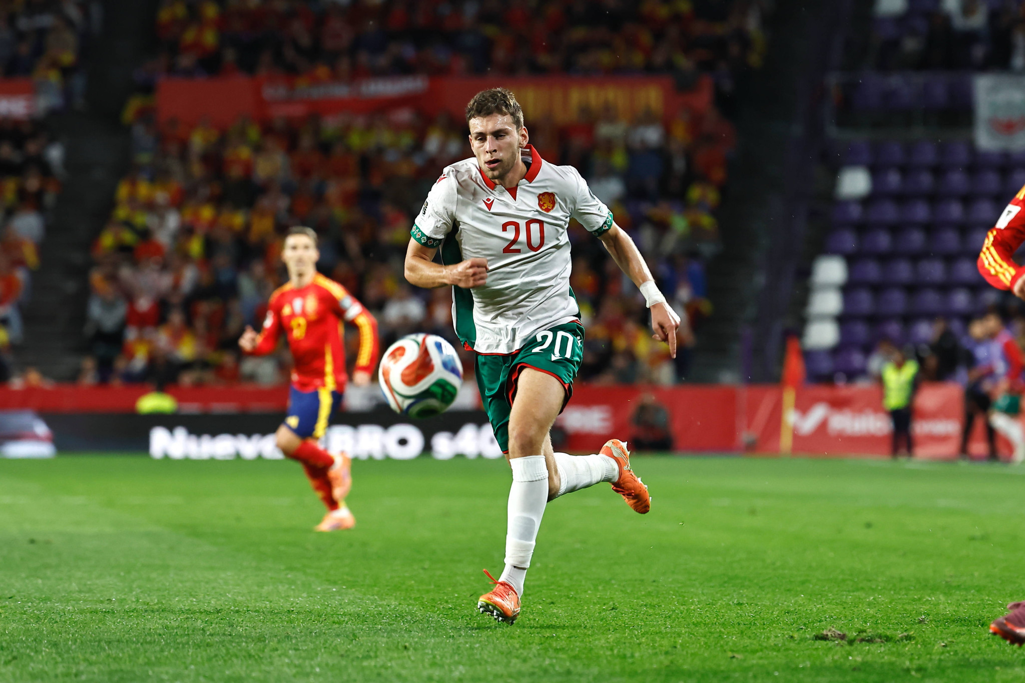 Ο Ερυθρός Αστέρας προσπάθησε να «κλέψει» τον Γκεοργίεφ πριν κλείσει στην ΑΕΚ