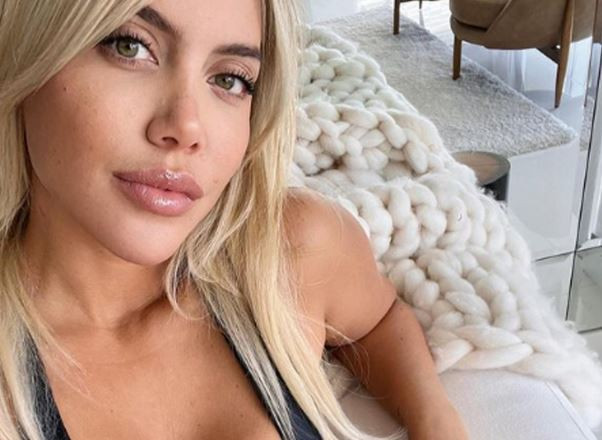 «Kανείς δεν φαίνεται τόσο άσχημος - Είναι όντως αυτή;» - Η φωτογραφία της Γουάντα Νάρα σόκαρε τους θαυμαστές της