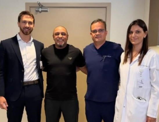 Βγήκε από το νοσοκομείο ο Ρομπέρτο Κάρλος - Το μήνυμά του (photo)