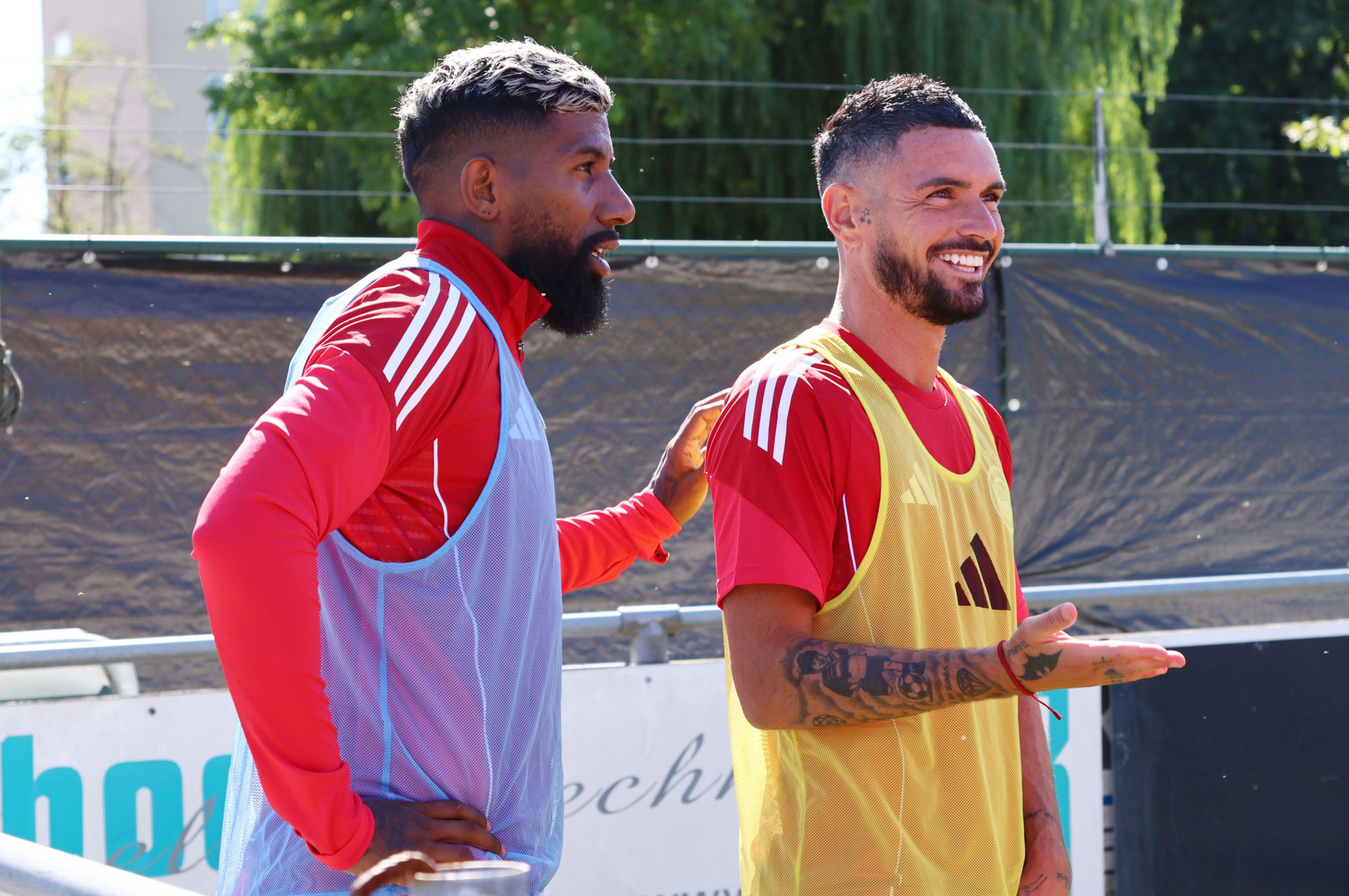 Ροντινέι για Καμπελά: «Μέγιστος σεβασμός για σένα - Είσαι κομμάτι της οικογένειας του Ολυμπιακού» (photo)