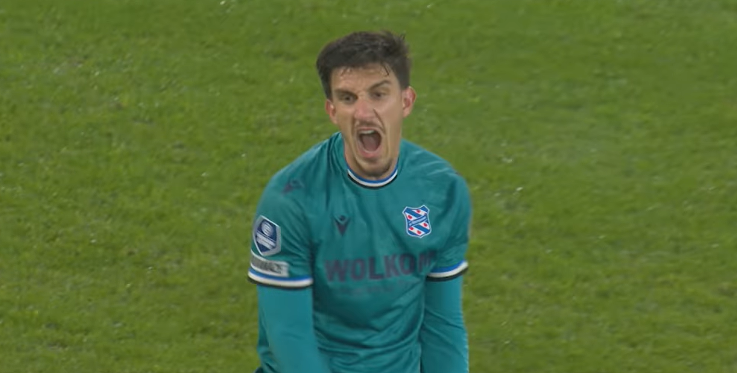 Τρομερός Ζαγαρίτης: Πρώτα «έσωσε» γκολ και στη συνέχεια σκόραρε για την Χέρενφεν (video)