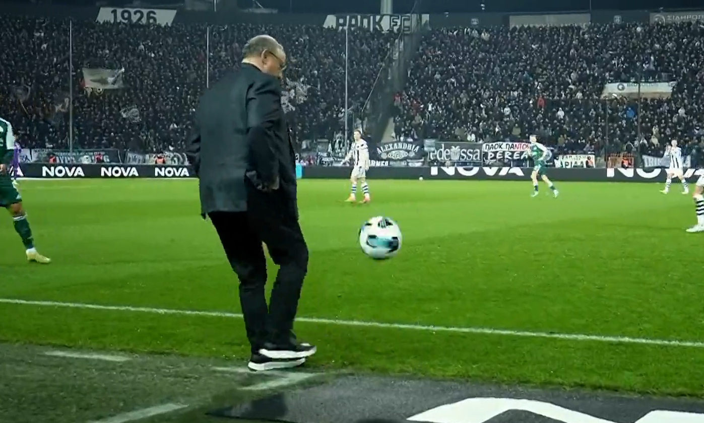 Το... blooper με το κοντρόλ του Μπενίτεθ που έφερε το γέλιο του Καλάμπρια (video)