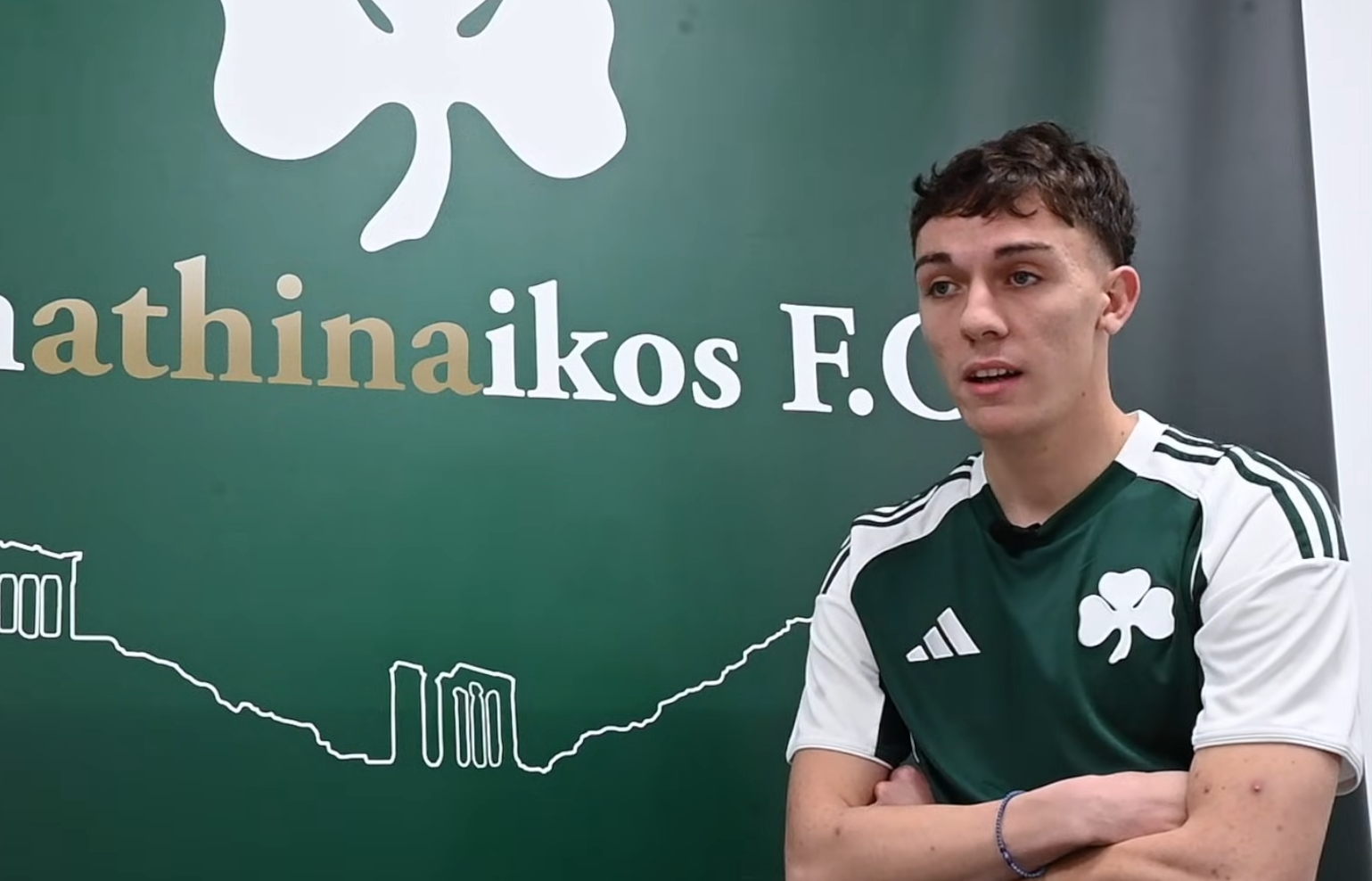 Τα πρώτα λόγια του Κοντούρη ως παίκτης του Παναθηναϊκού: «Είμαι μαχητικός box to box μέσος» (video)