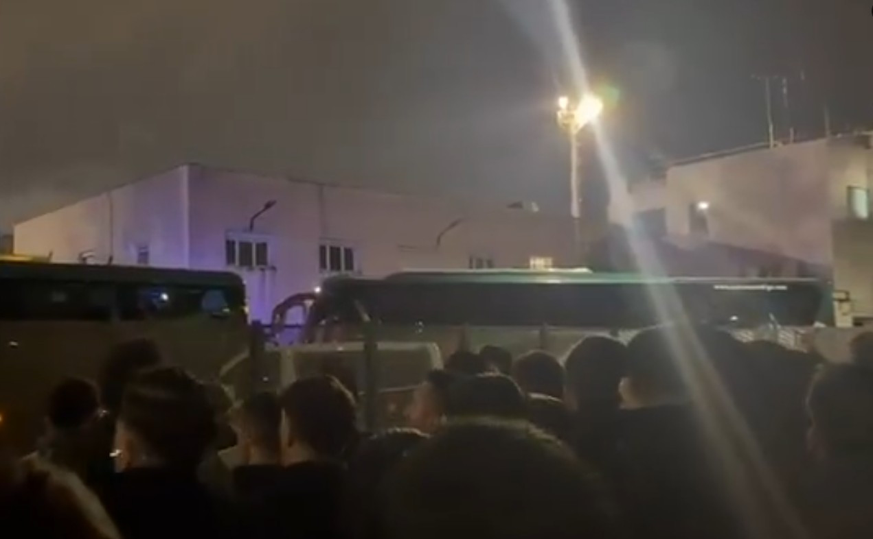 Λαϊκά δικαστήρια από τους οπαδούς της Βαλένθια - Έσπασαν το πούλμαν της ομάδας