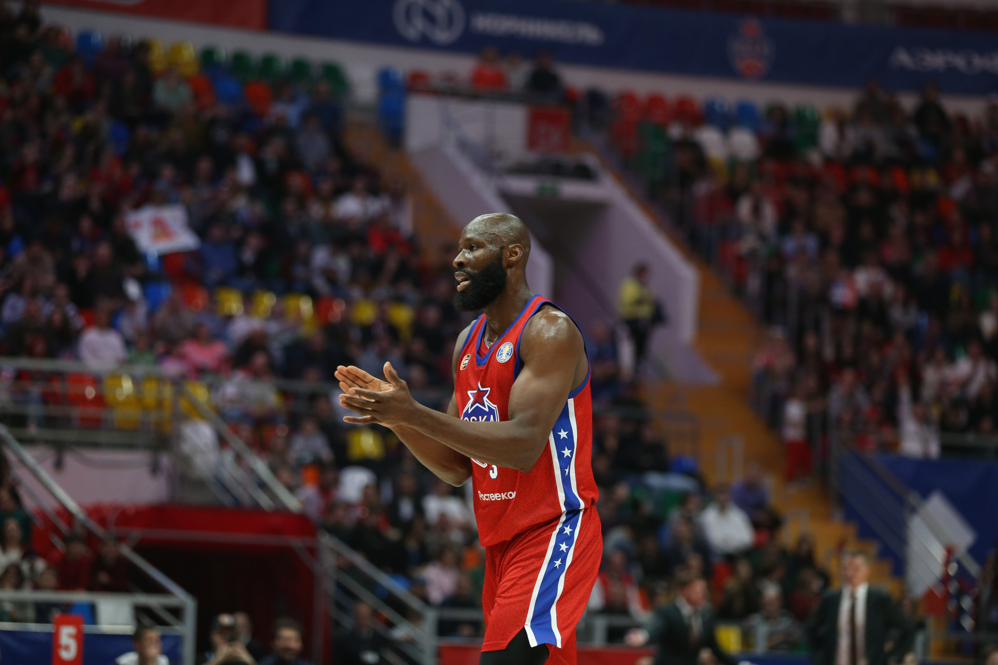 Ντόμινο εξελίξεων: «Ο Τζεκίρι κλείνει στην Παρτίζαν - Ο Τζόουνς πηγαίνει στη Μακάμπι»