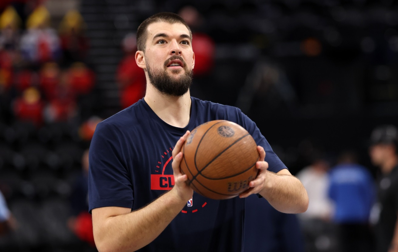 Σοβαρό «πλήγμα» στους Κλίπερς: Χάνουν τον Ζούμπατς με τραυματισμό