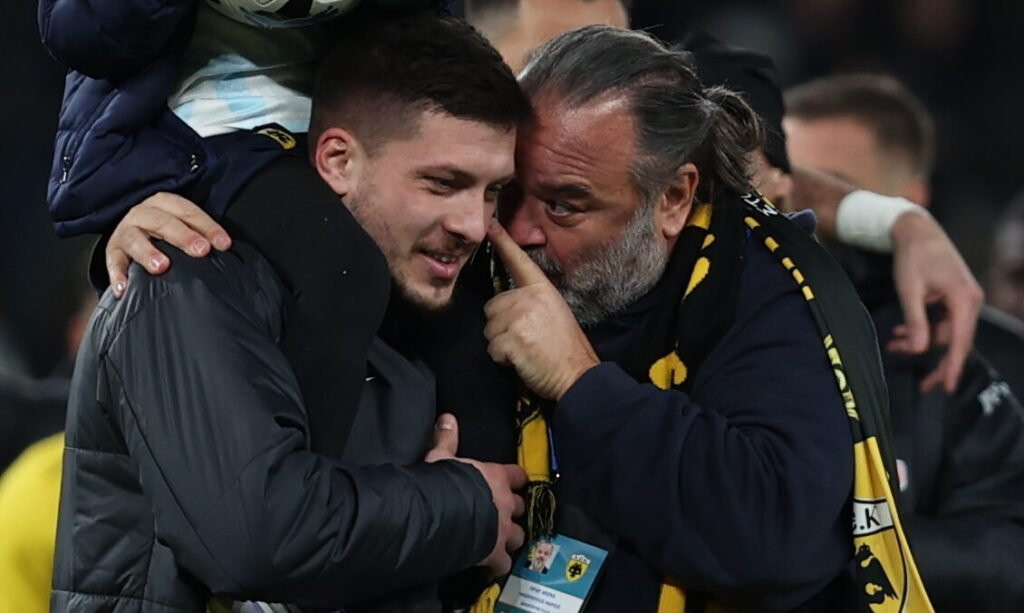 Η φωτογραφία του Μάριου Ηλιόπουλου με τον Λούκα Γιόβιτς λέει τα... πάντα