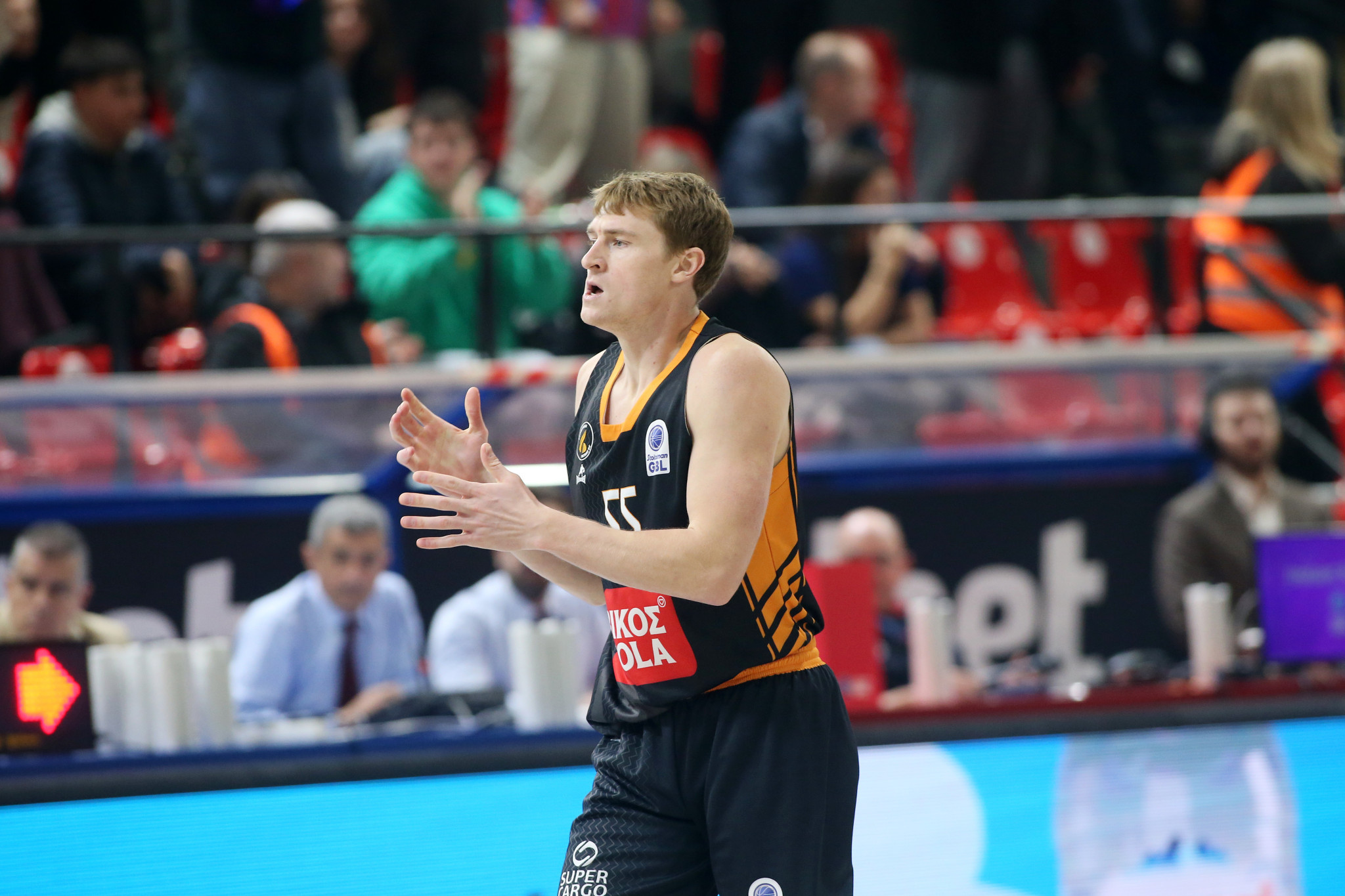 Τέλος από τον Προμηθέα Πάτρας ο Μακούρα