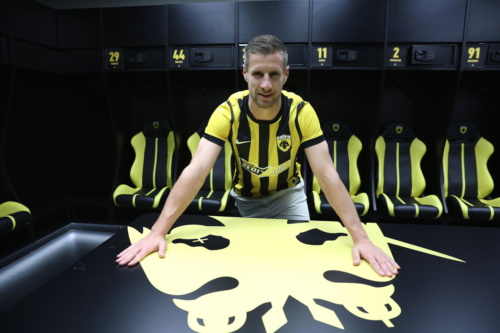 Ηλιόπουλος σε Βάργκα: «Δείξε ποιος είσαι!» (video)