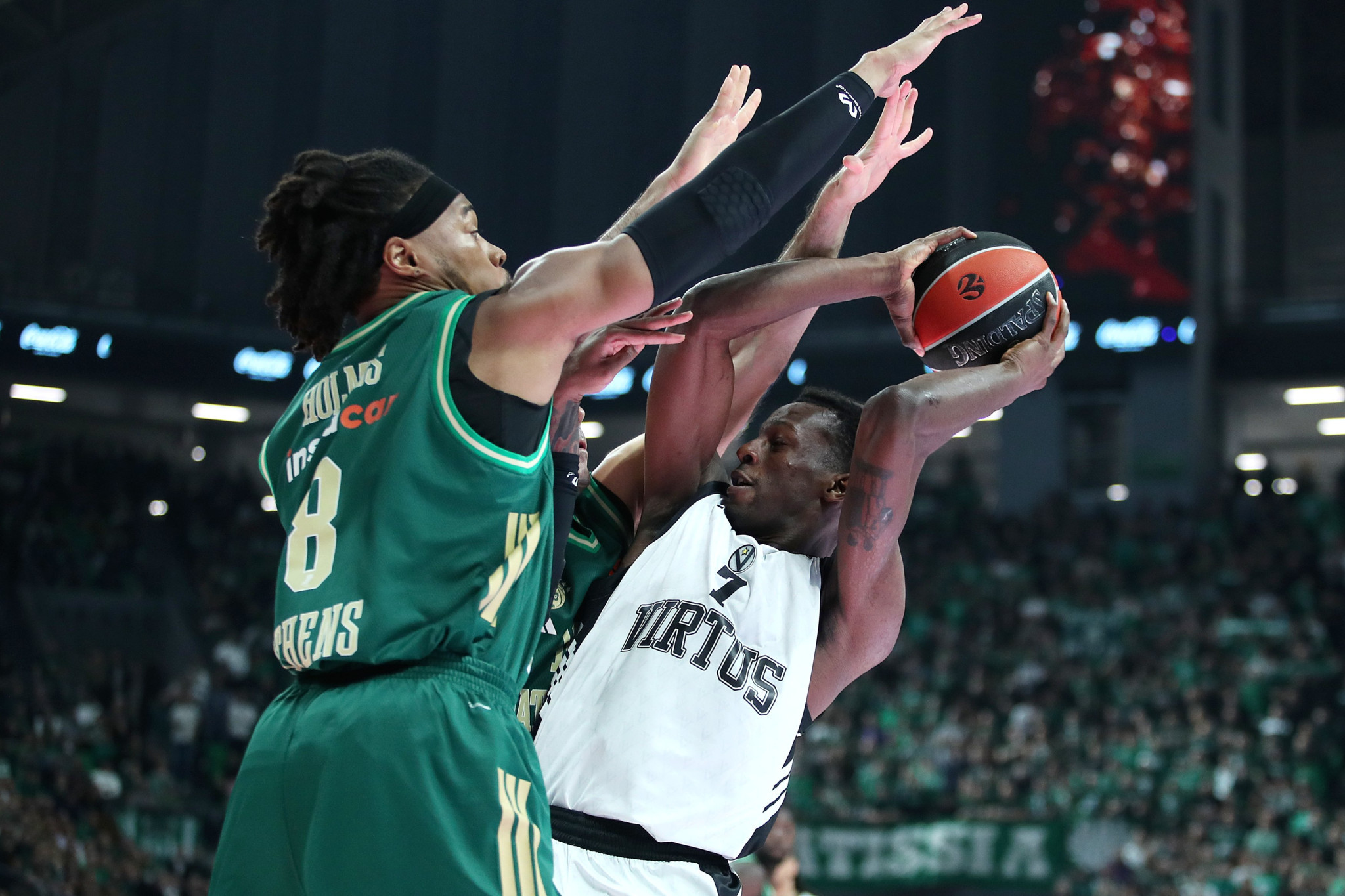 Η Βίρτους θέλει να επεκτείνει το συμβόλαιο του Νιάνγκ