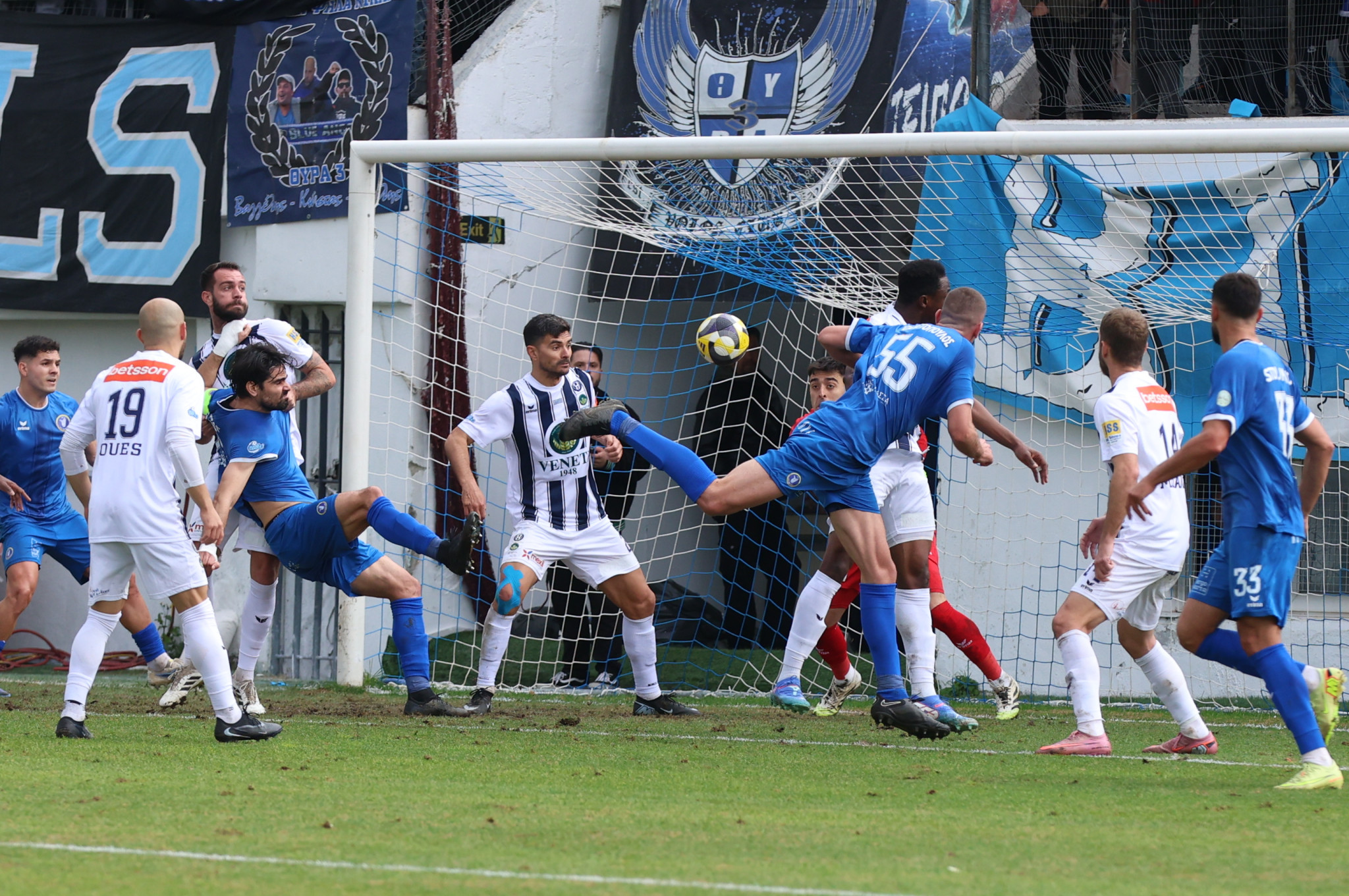 Η κεφαλιά του Τζανετόπουλου που έφερε το παιχνίδι στα ίσα για τη Νίκη Βόλου (video)