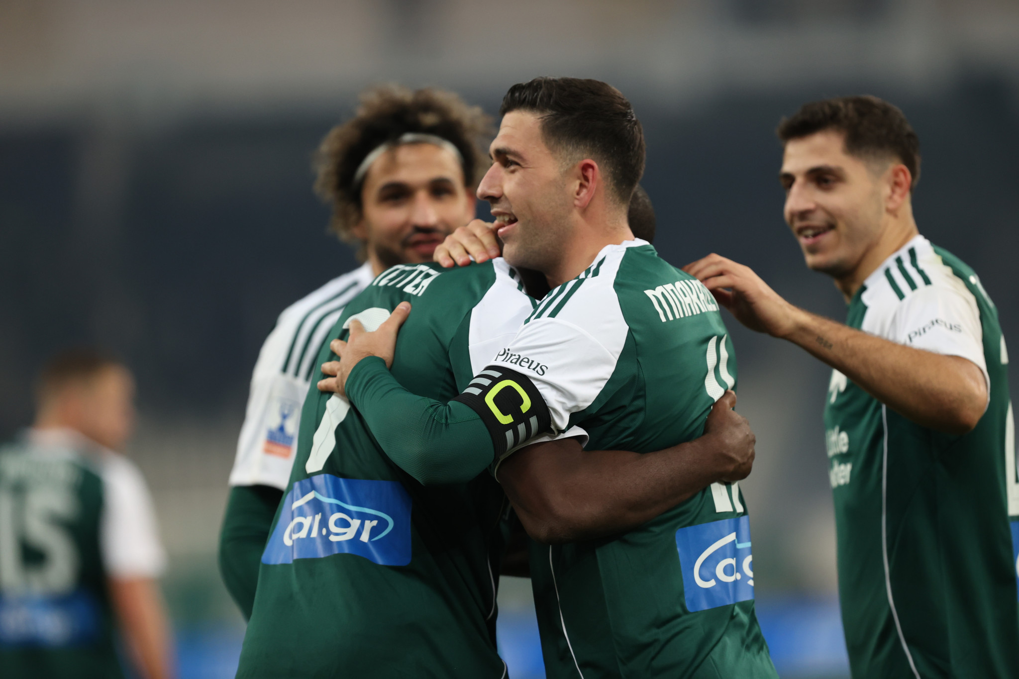 Ο Μπακασέτας δεν άφηνε την μπάλα μετά το χατ τρικ και τα συγχαρητήρια Αλαφούζου - Η παρακάμερα του Παναθηναϊκός-Άρης (video)