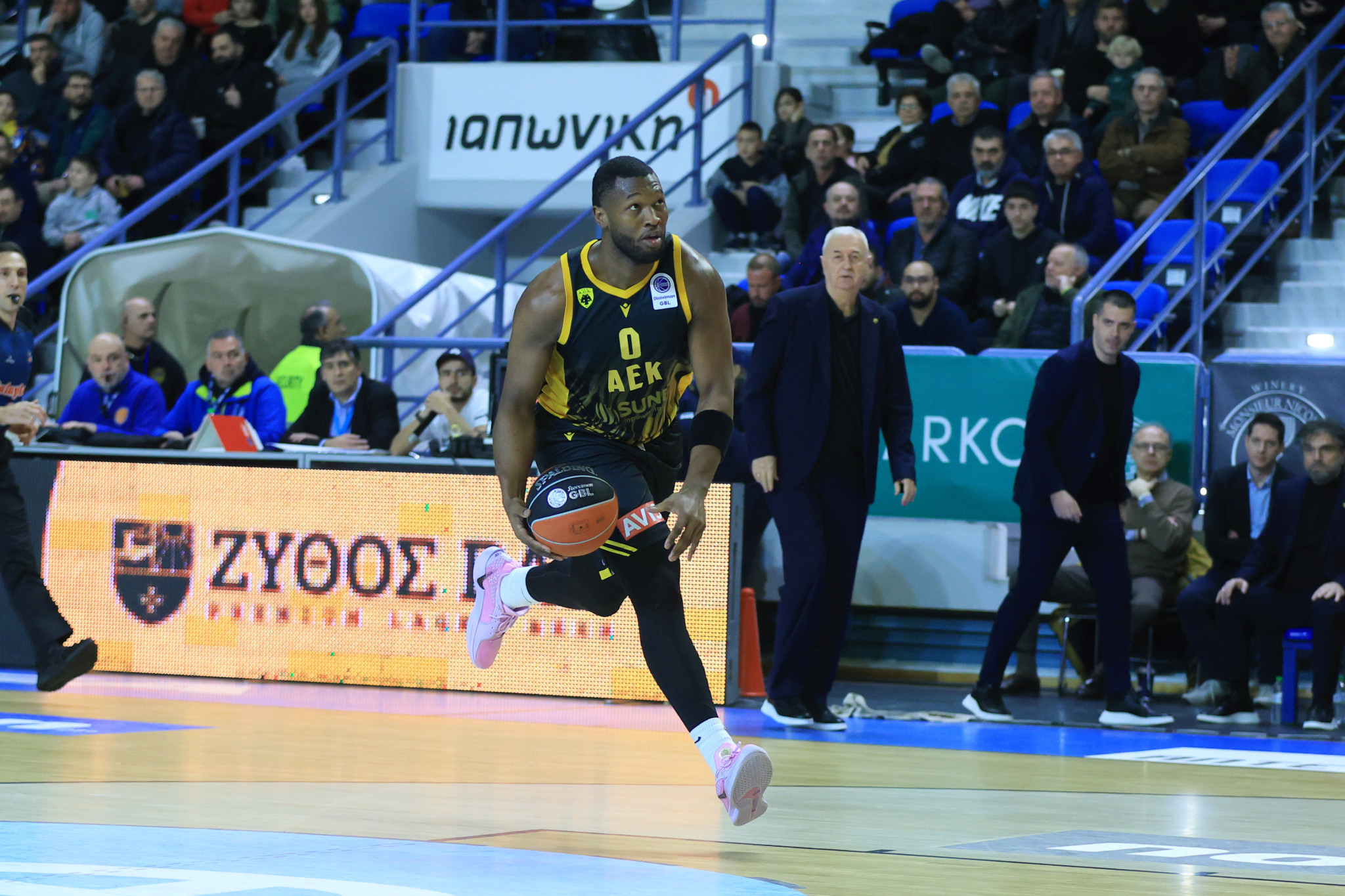 Ο ΡαϊΚουάν Γκρέι στο Athletiko: «Ο Μπάρτλεϊ είναι... killer, δεν έχουμε πλησιάσει ακόμα το ταβάνι μας»