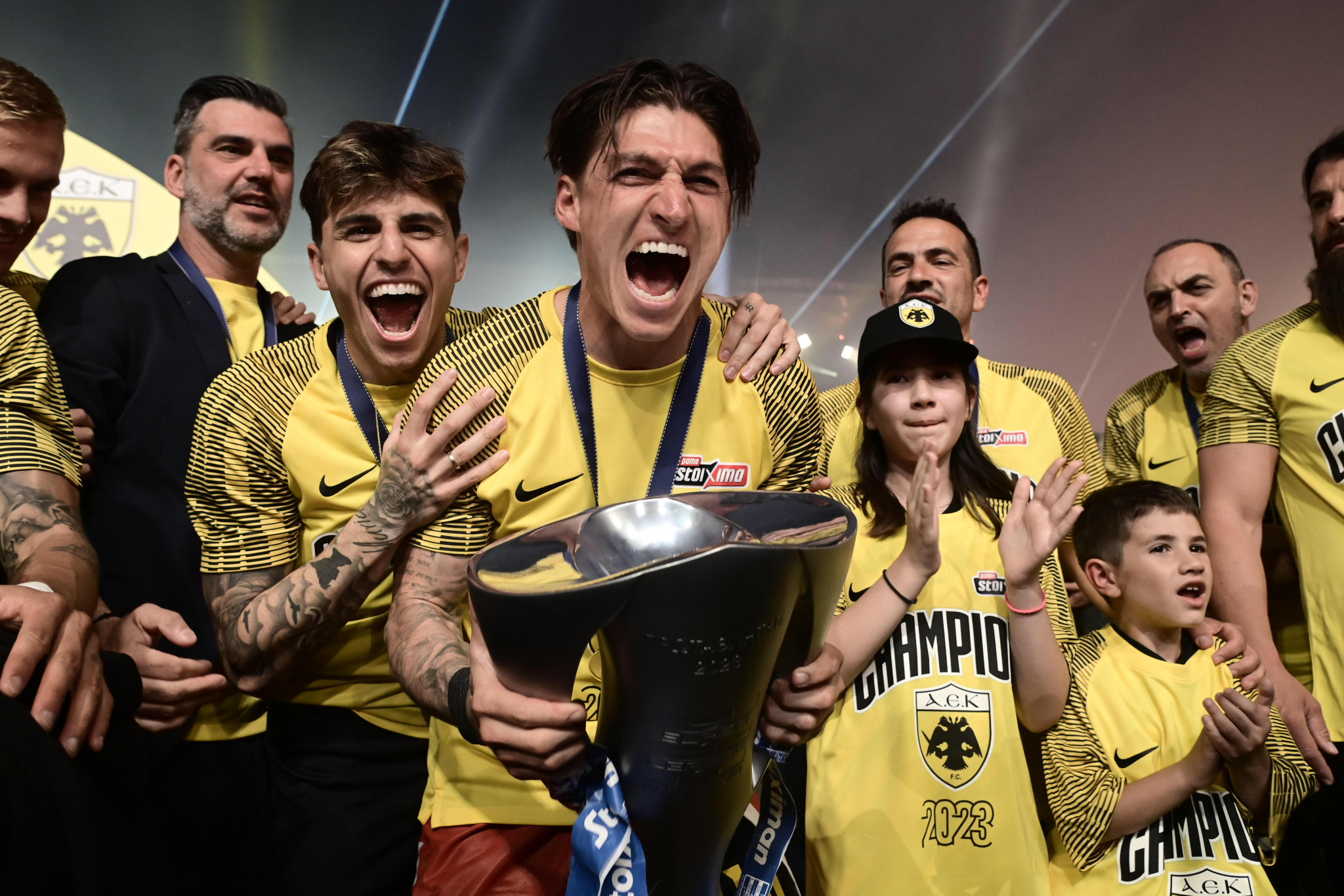 Ολοκληρώνεται το «μπαμ» του Ατρομήτου με Τσούμπερ - Το βράδυ της Τετάρτης στην Αθήνα ο Ελβετός