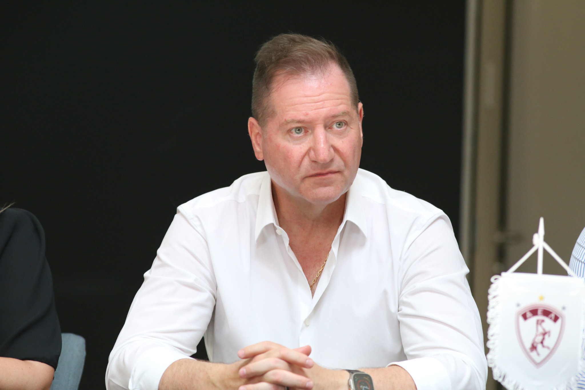 Βαριά τιμωρία στον Νταβέλη για τα όσα συνέβησαν στον αγώνα με την Κηφισιά