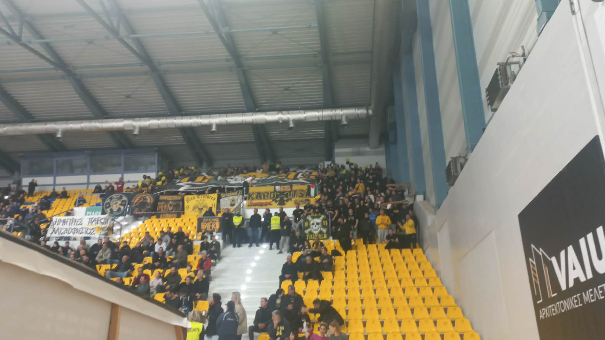 Έκτος παίκτης της ΑΕΚ ο κόσμος της στην Καρδίτσα