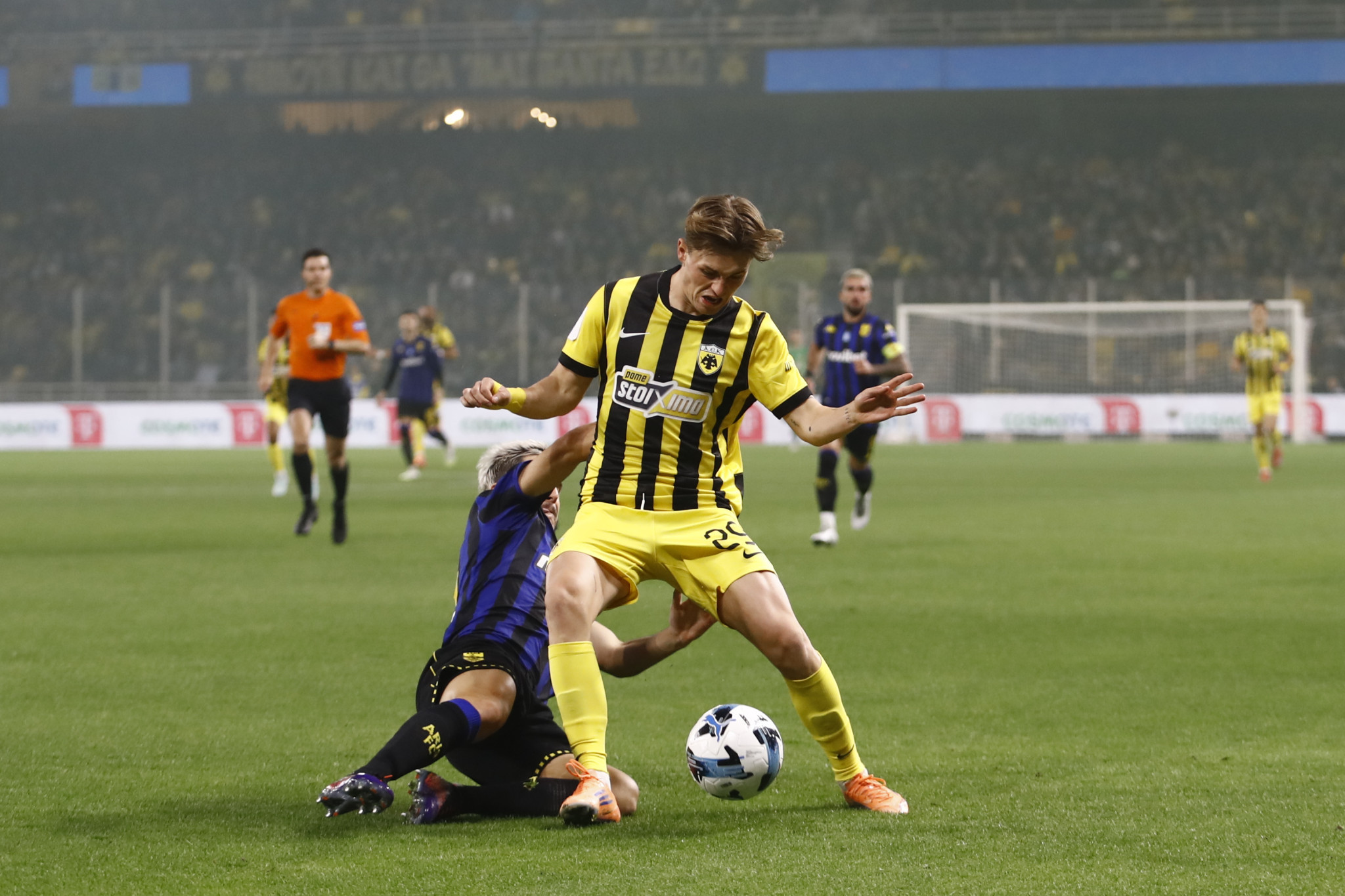 Dailymail: «Η ΑΕΚ απέρριψε 3,5 εκατ. ευρώ από τη Ρέιντζερς για Πενράις»