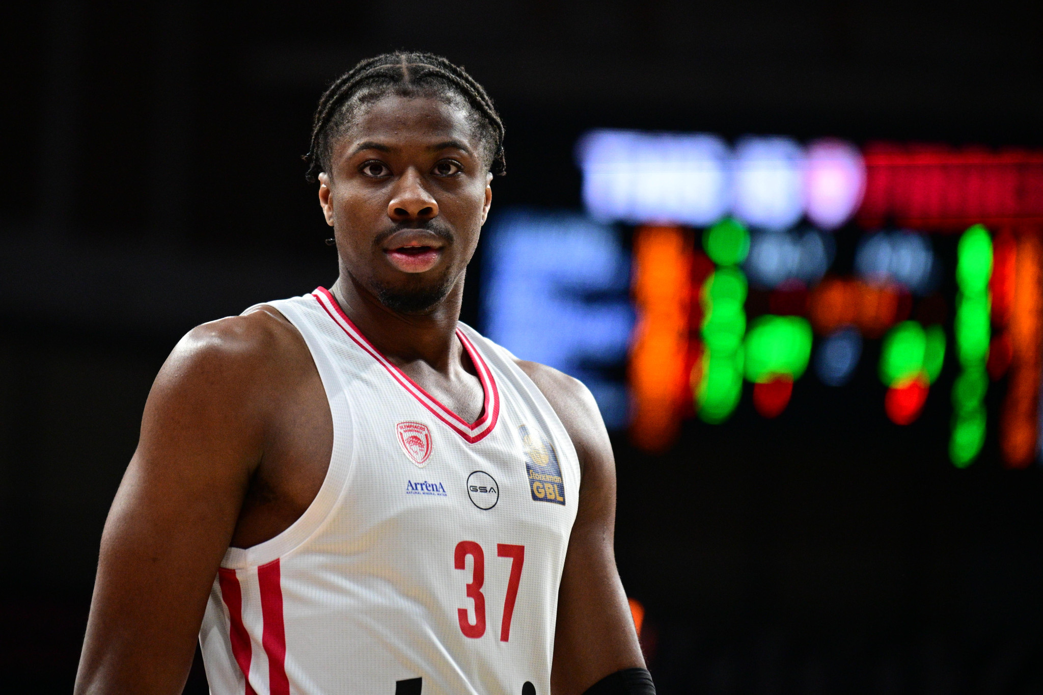 Επίσημα στον Άρη ο Κώστας Αντετοκούνμπο με μορφή δανεισμού από τον Ολυμπιακό