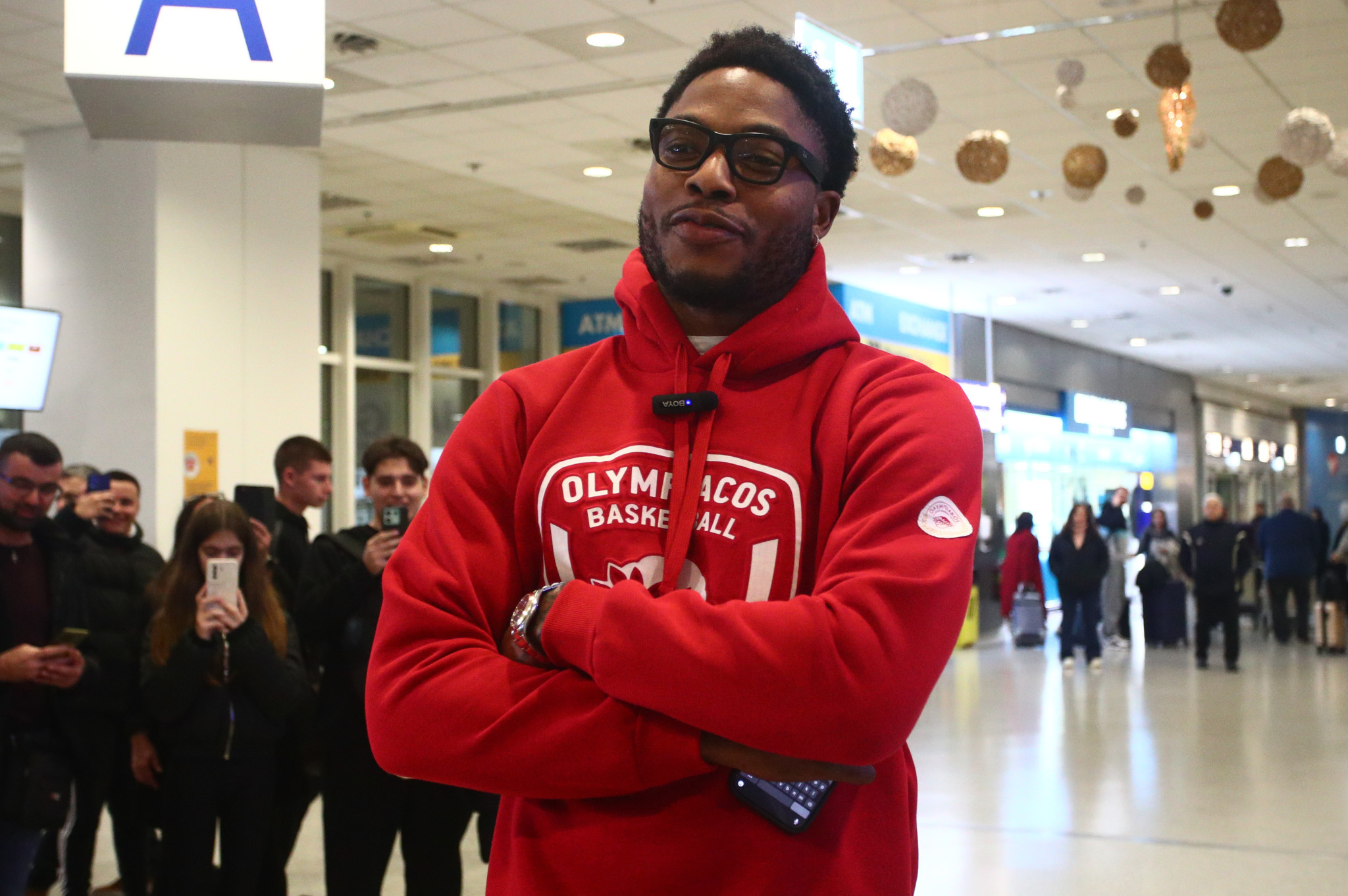 Τζόουνς: «Είμαι χαρούμενος που θα δουλέψω με τον Μπαρτζώκα - Θέλω να βοηθήσω όσο μπορώ» (video)