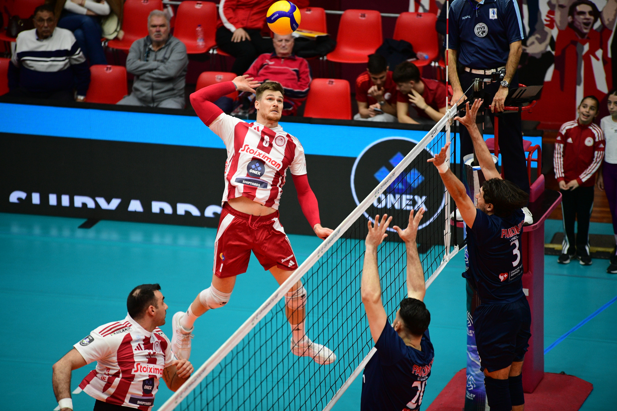 «Προθέρμανση» με νίκες για Ολυμπιακό και Παναθηναϊκό πριν τα δύο μεταξύ τους ντέρμπι