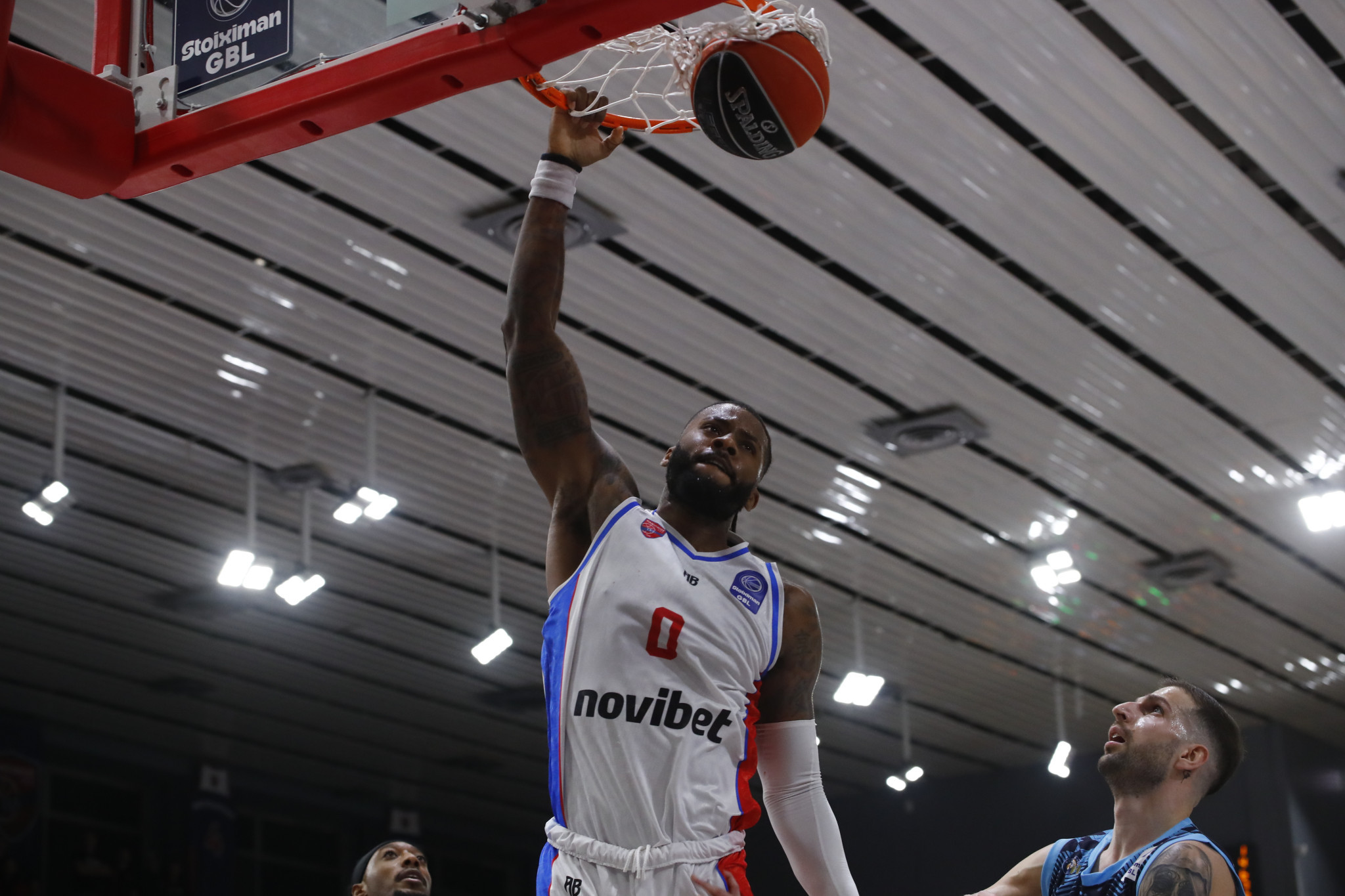 Ο Πανιώνιος «πάτησε» τον Κολοσσό στο... καμίνι της Γλυφάδας και πήρε ανάσα