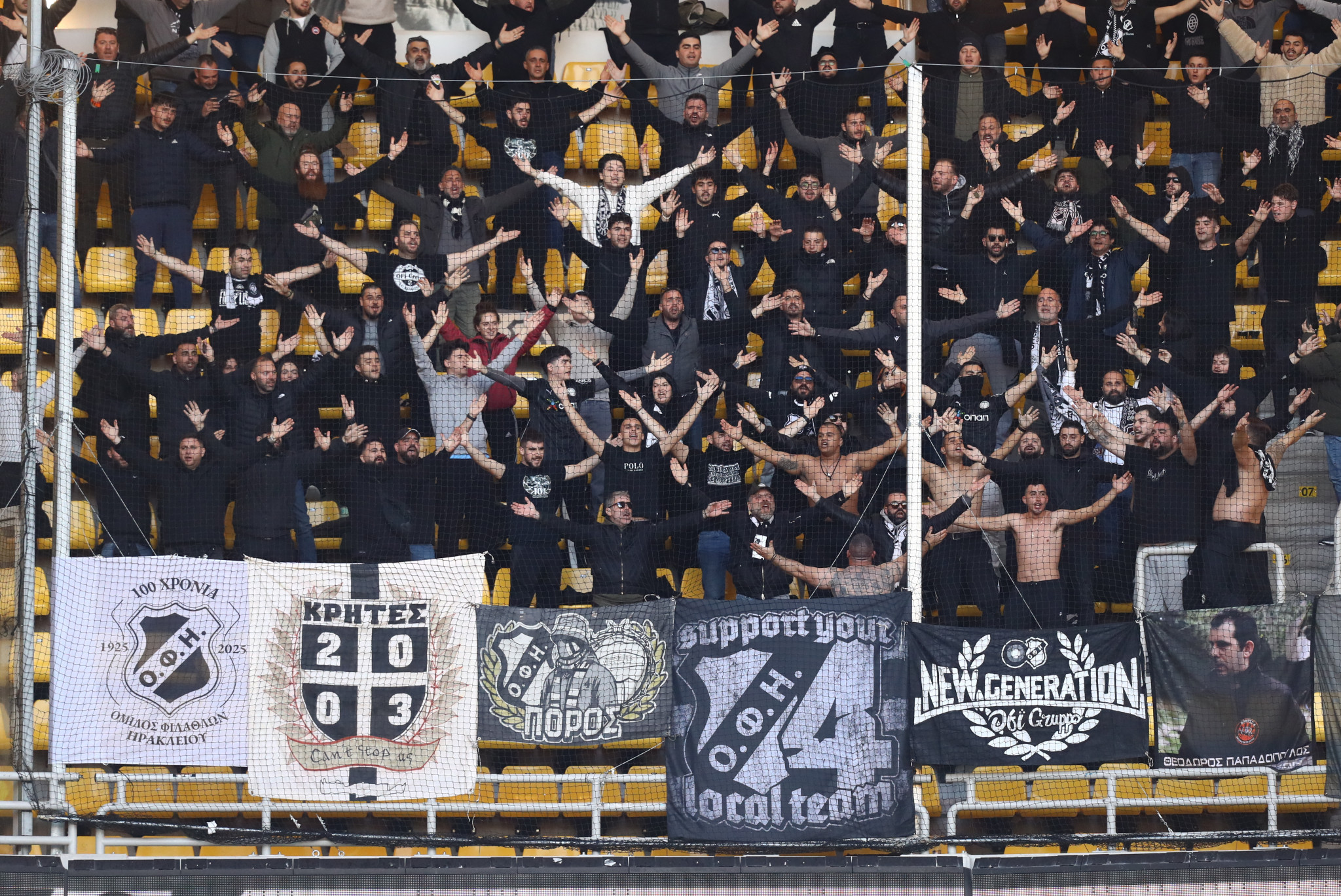 Ο κόσμος του ΟΦΗ ετοιμάζει αποθεωτική υποδοχή στο αεροδρόμιο!