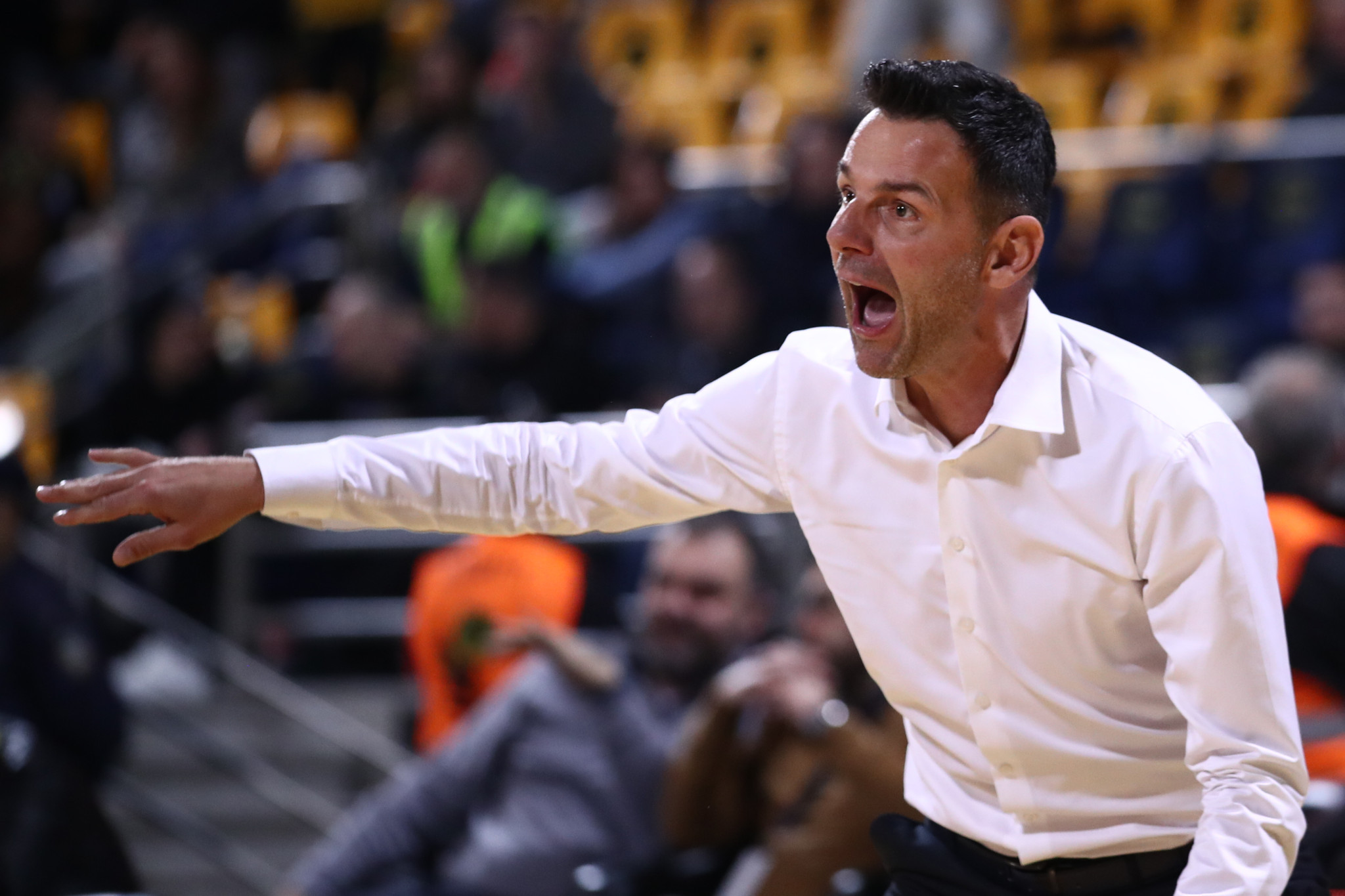 Έξαλλος ο Μίλιτσιτς: «Είναι ντροπιαστικό!»