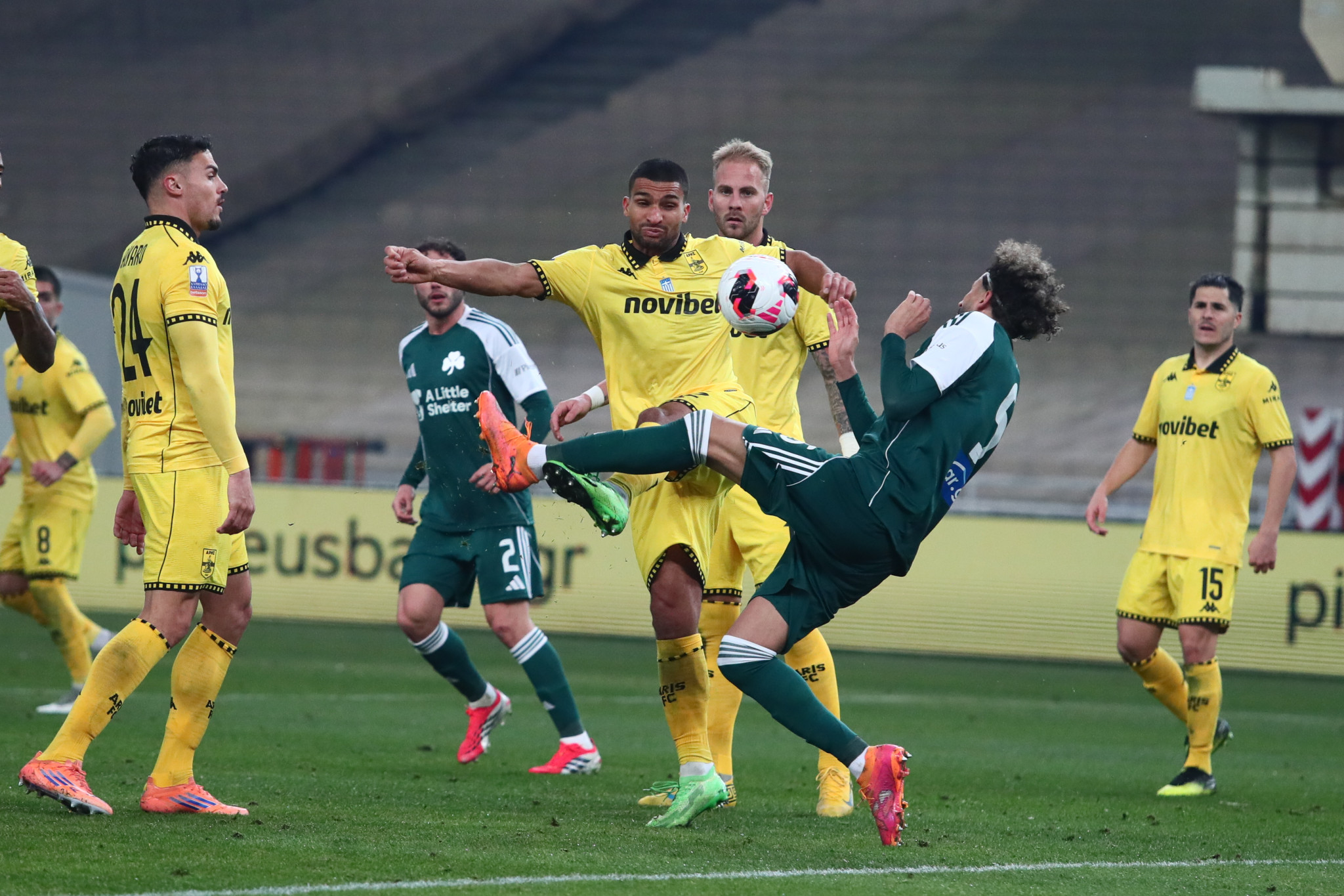 Ο Ρόουζ έβαλε τον εαυτό του πάλι σε δύσκολη θέση