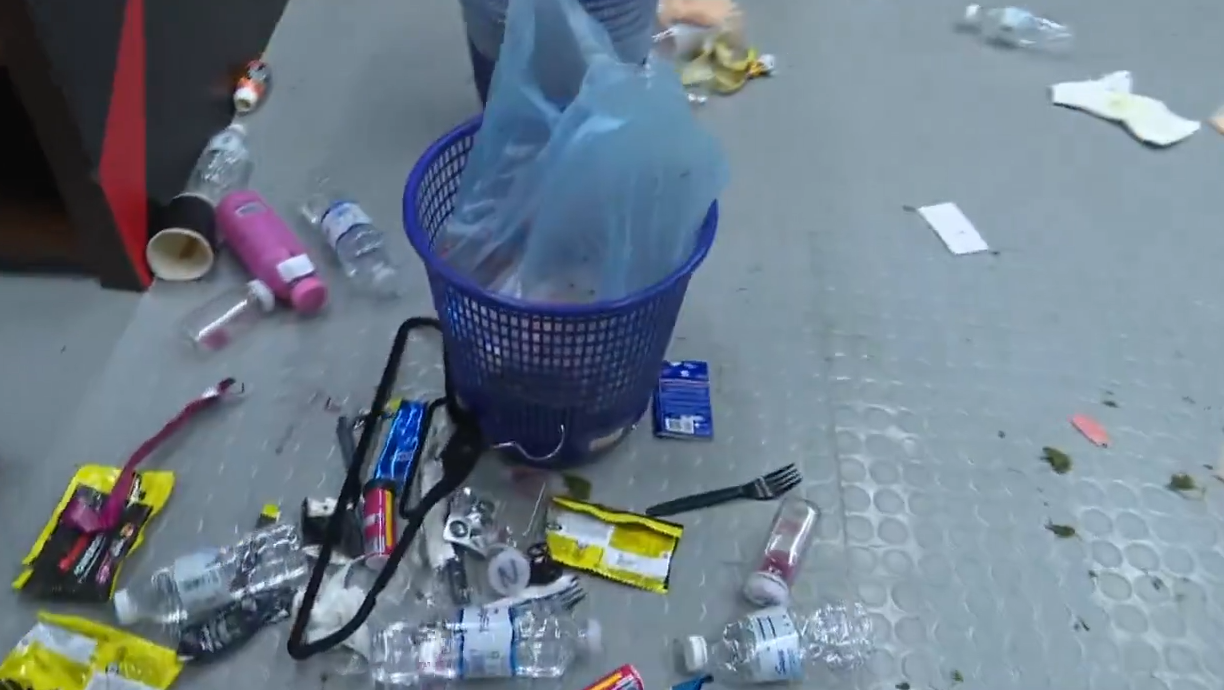 Πεδίο... μάχης τα αποδυτήρια της Μπαρτσελόνα μετά τον τελικό με τη Ρεάλ (video)