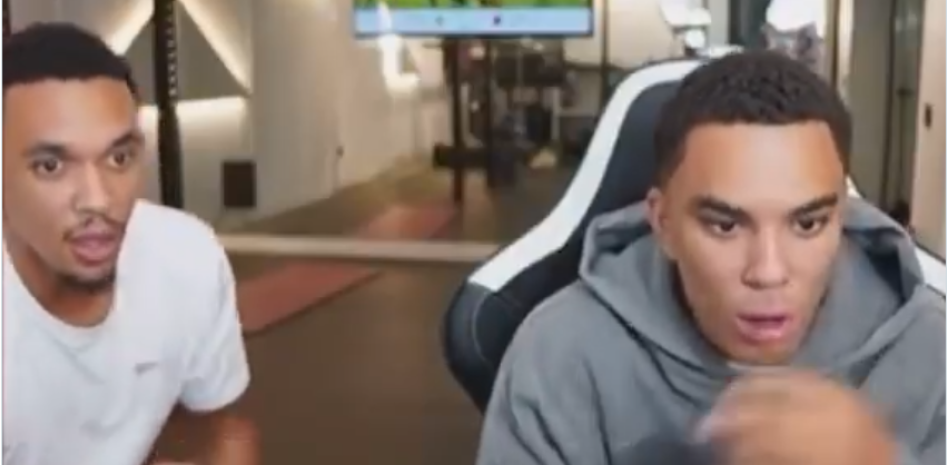 Η επική αντίδραση του Άρνολντ και του αδερφού του στο χαμένο πέναλτι του Μπραχίμ: «Πρέπει να του έκαναν μαύρη μαγεία» (video)