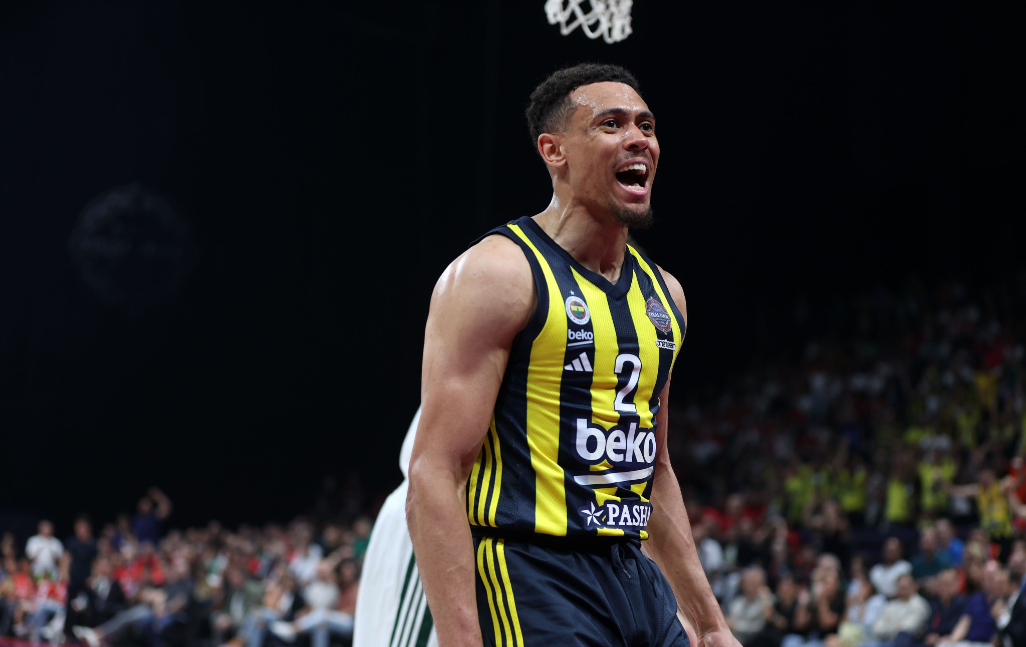 Τα «μαγικά» της Βαλένθια δεν έπιασαν στην Τουρκία: Μεγάλη νίκη για τη Φενέρ με οδηγό Μπόλντγουιν