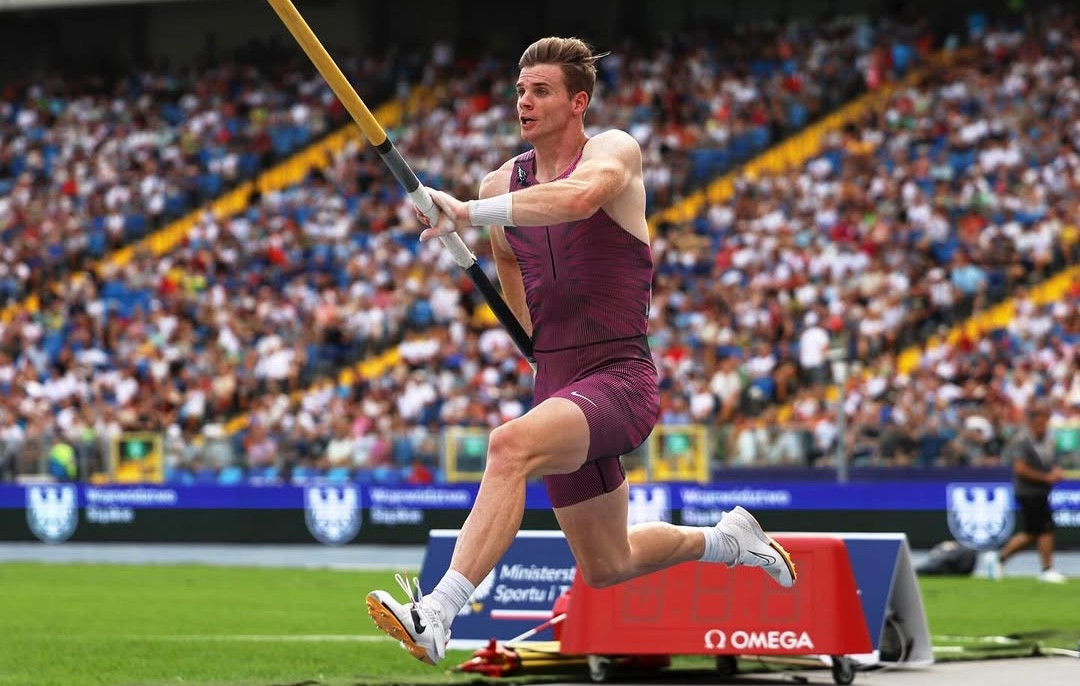 Ο σπουδαίος Νίλσεν θα κοντράρει τον Καραλή στο Fly Athens Indoor στην Παιανία!