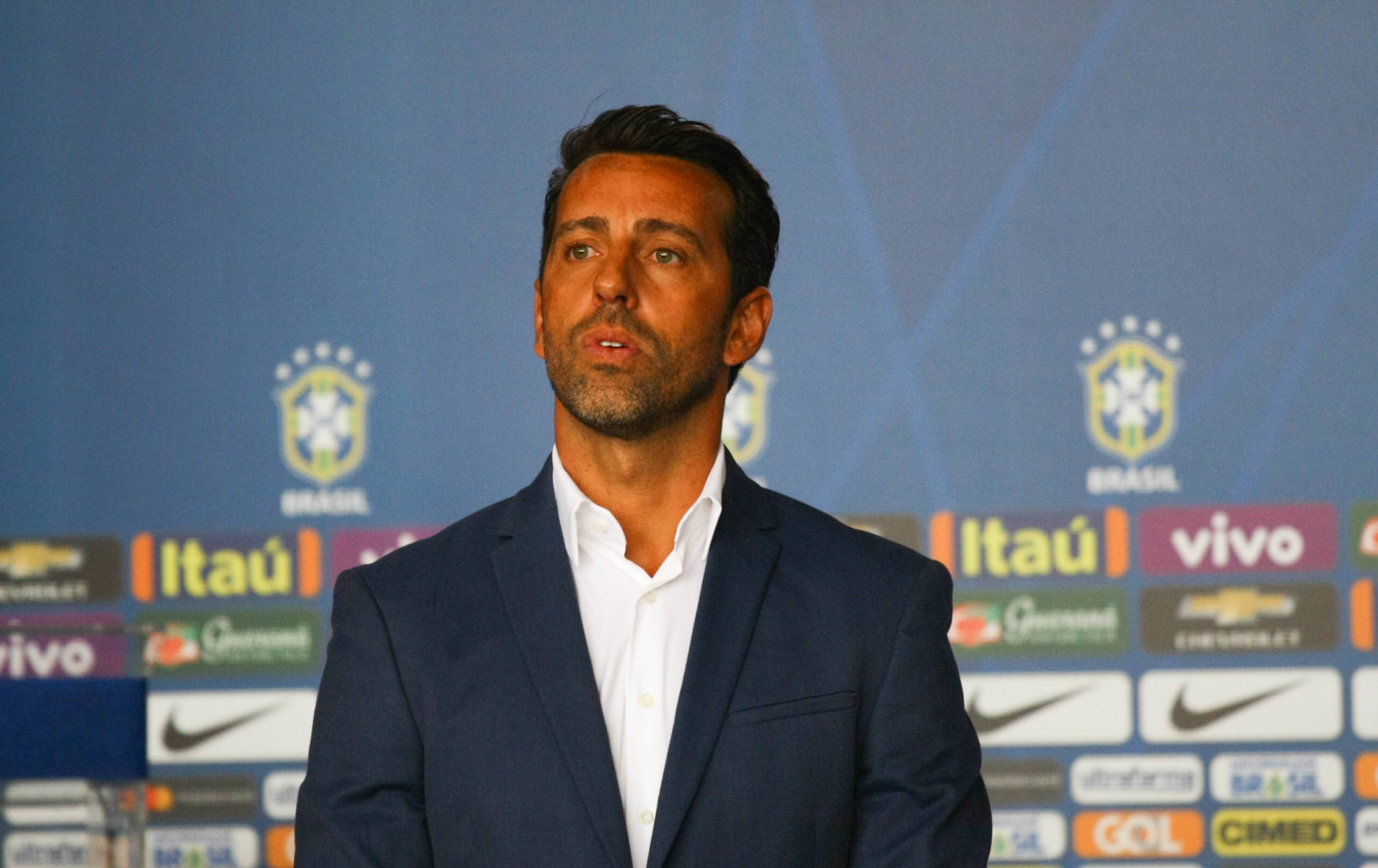 Στην έξοδο ο Εντού από την Νότιγχαμ Φόρεστ