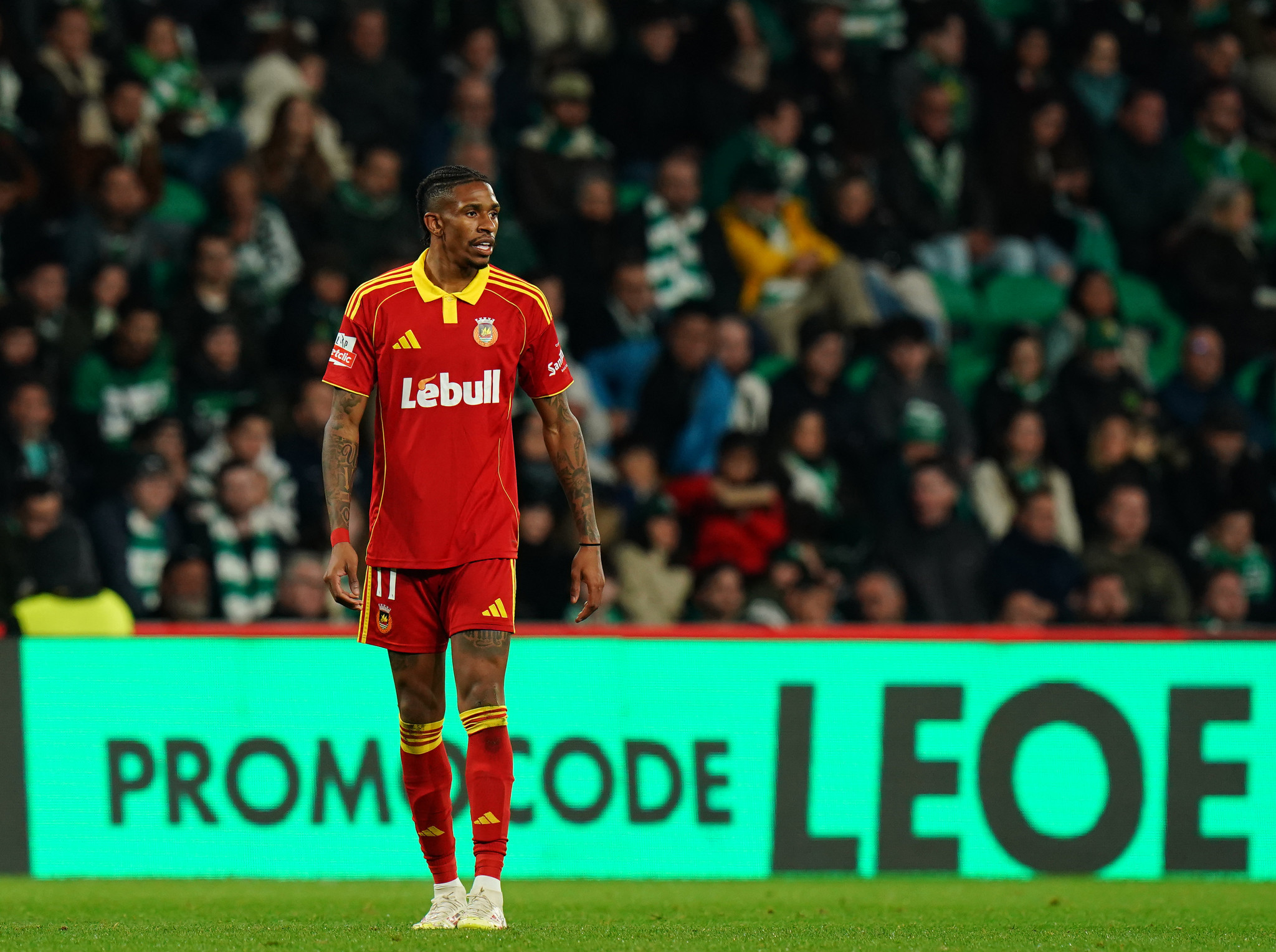 «Ολυμπιακός και Μπενφίκα παλεύουν για την απόκτηση του Αντρέ Λουίζ»