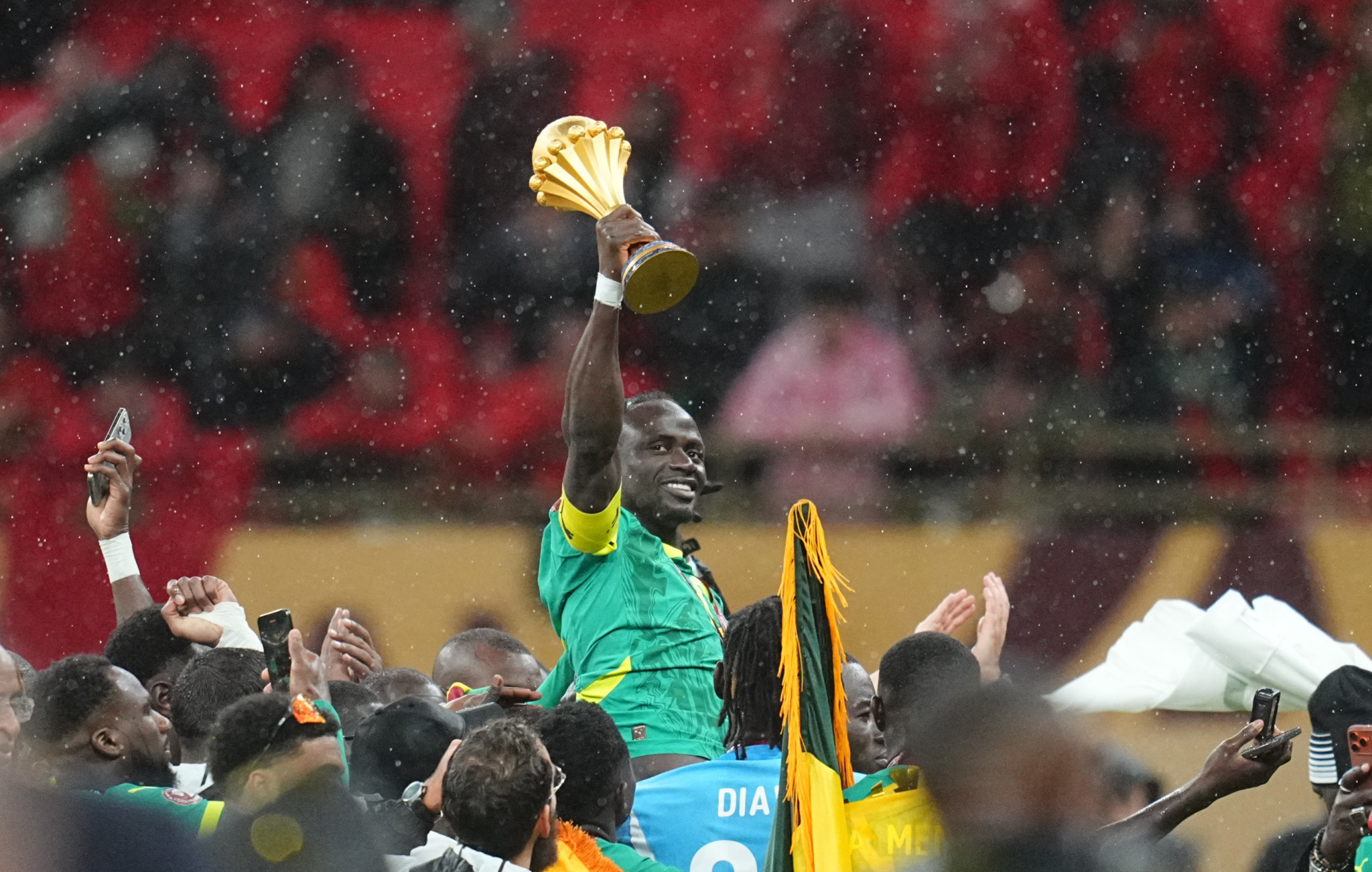 Μόνο ο Μανέ το πίστεψε: Το κάλεσμά του έφερε επιστροφή, ανατροπή και... στέψη (video)