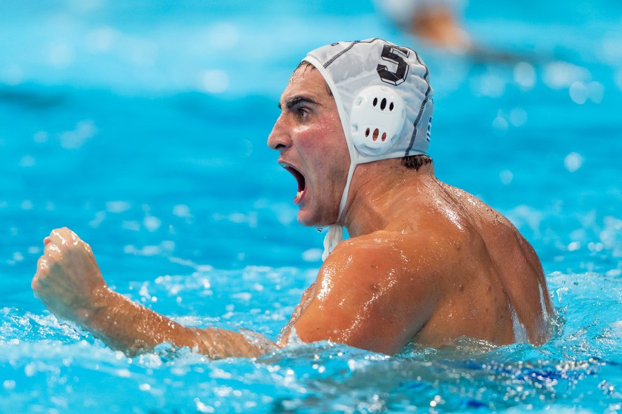 Δεν το έχετε ξαναδεί: Ο Αργυρόπουλος έβαλε το γκολ της 20ετίας στο πόλο και χάρισε τη νίκη στην Εθνική (video)