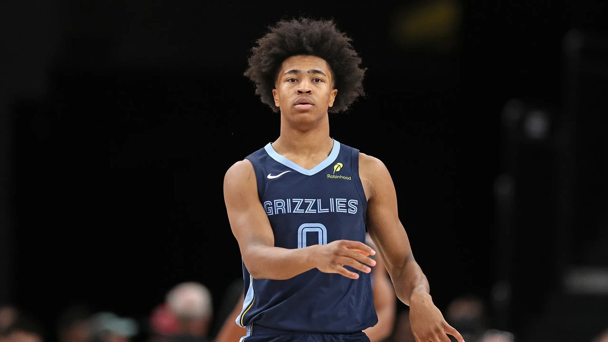 Ο νέος ρόλος, τα σκαμπανεβάσματα, ο ευθύς Ίσαλο: Ο Τζέιλεν Ουέλς εξηγεί στο Athletiko την έντονη σεζόν των Γκρίζλις