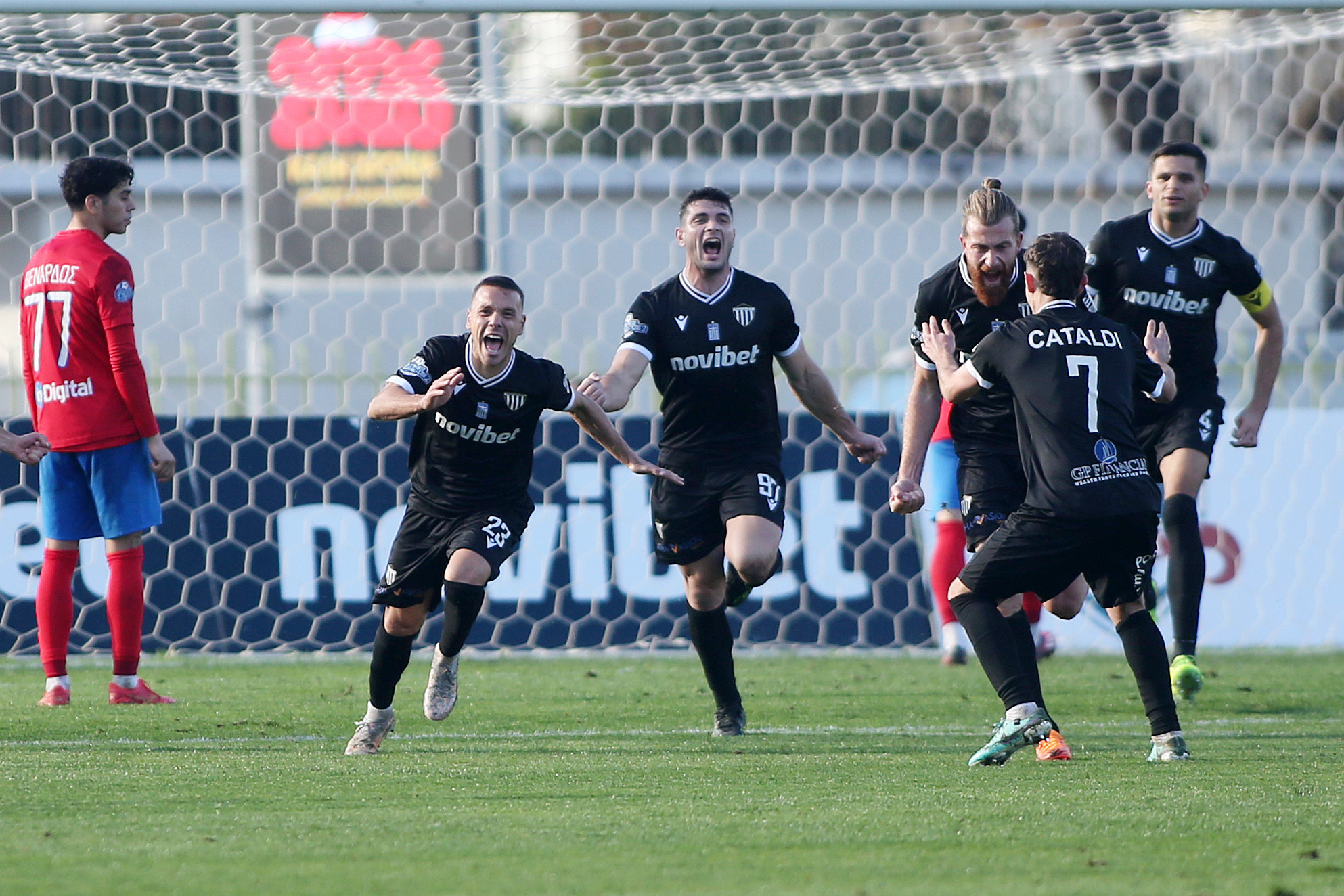 Προβάδισμα τίτλου για την Καλαμάτα, λύγισε τον Πανιώνιο