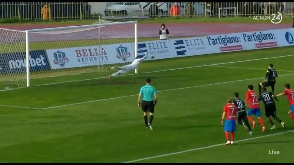 Το χαμένο πέναλτι της Καλαμάτας με τον Παμλίδη (video)