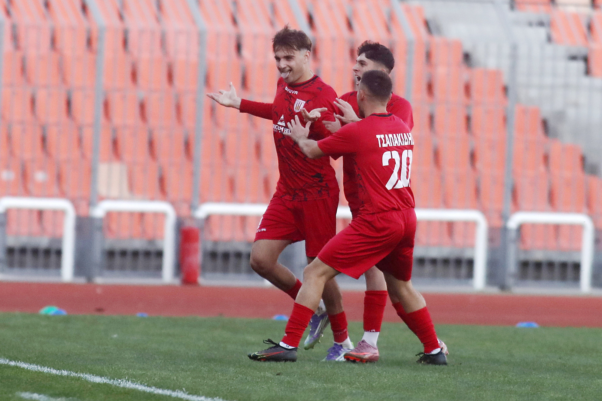 Ο Καμπανιακός νίκησε με ανατροπή τον Μακεδονικό και πήρε βαθμολογική ανάσα